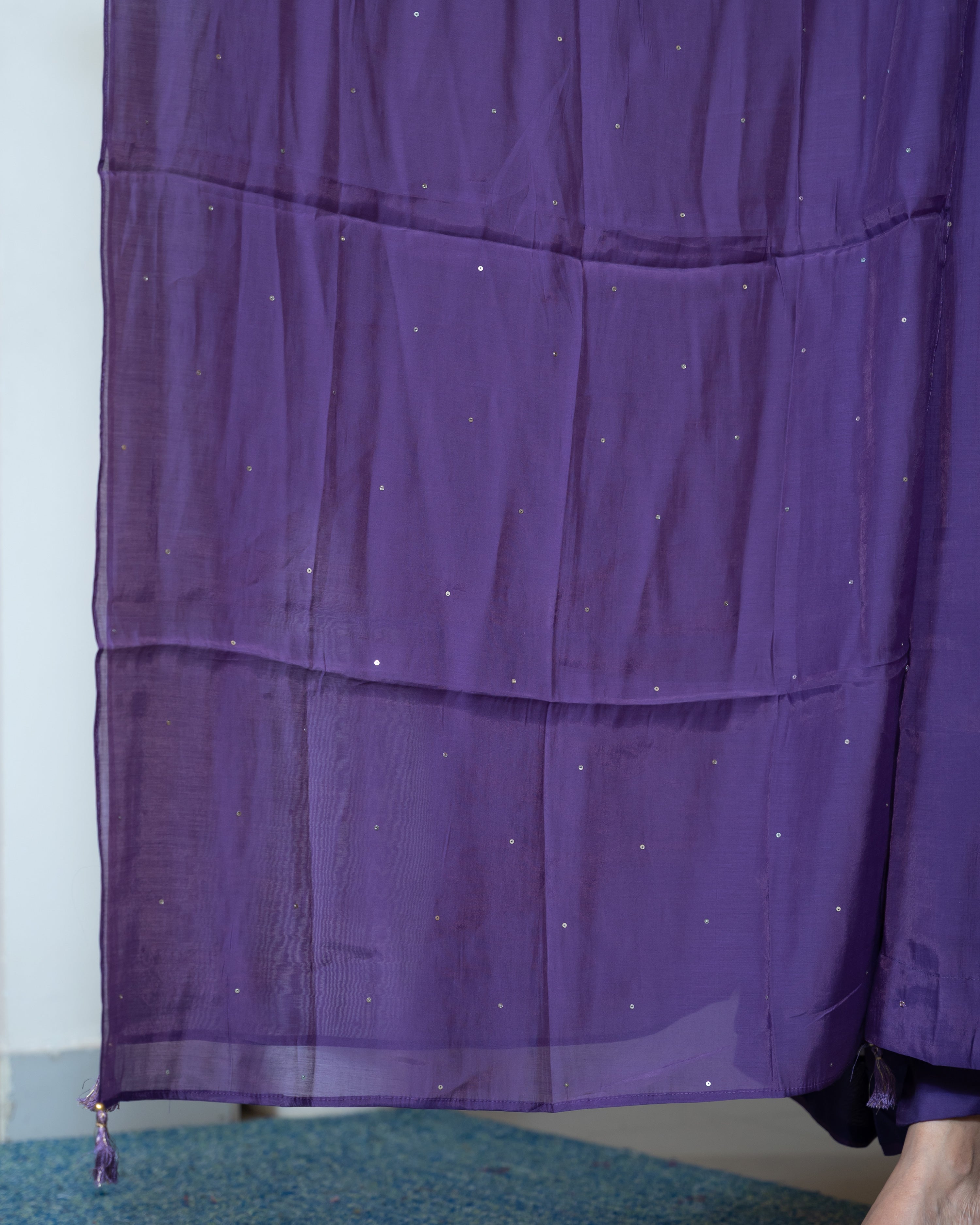 Load image into Gallery viewer, Mul Chanderi Suit-8265
