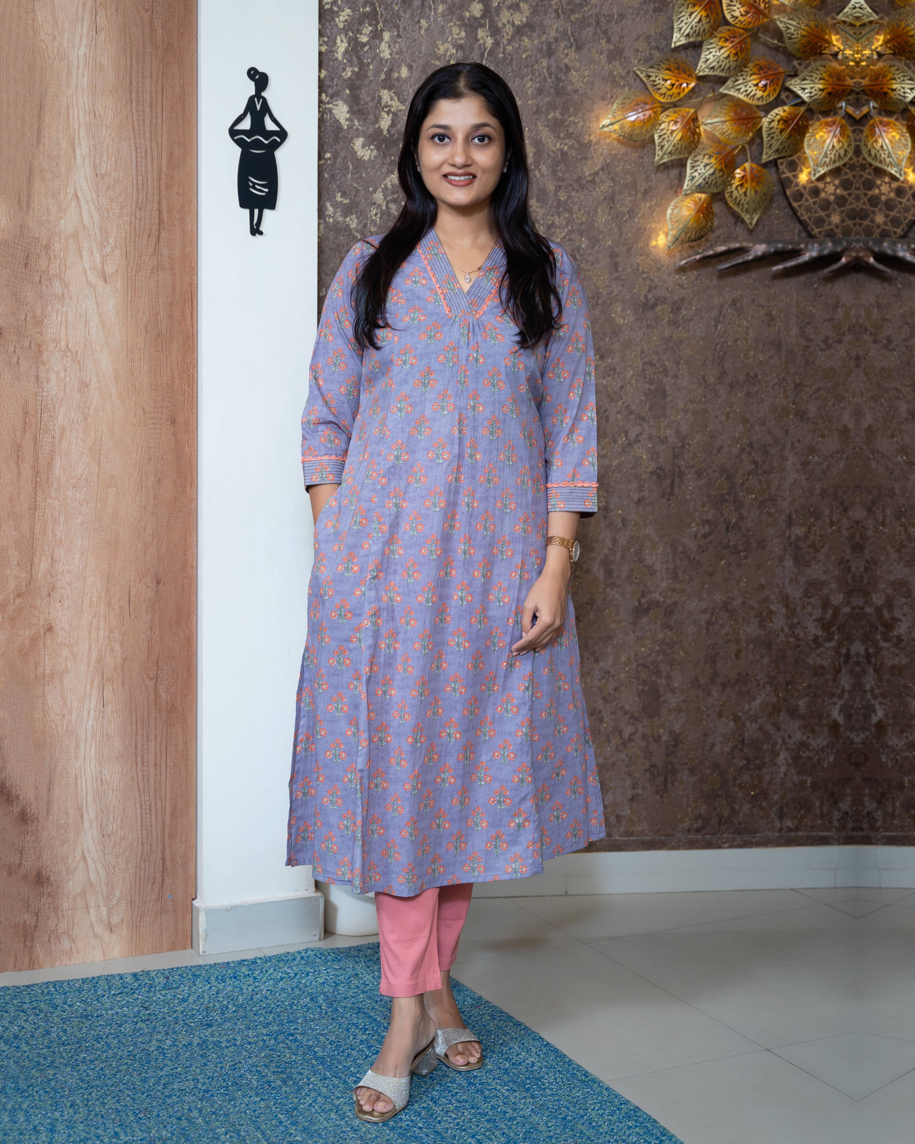 Load image into Gallery viewer, Cotton Kurti-8250

