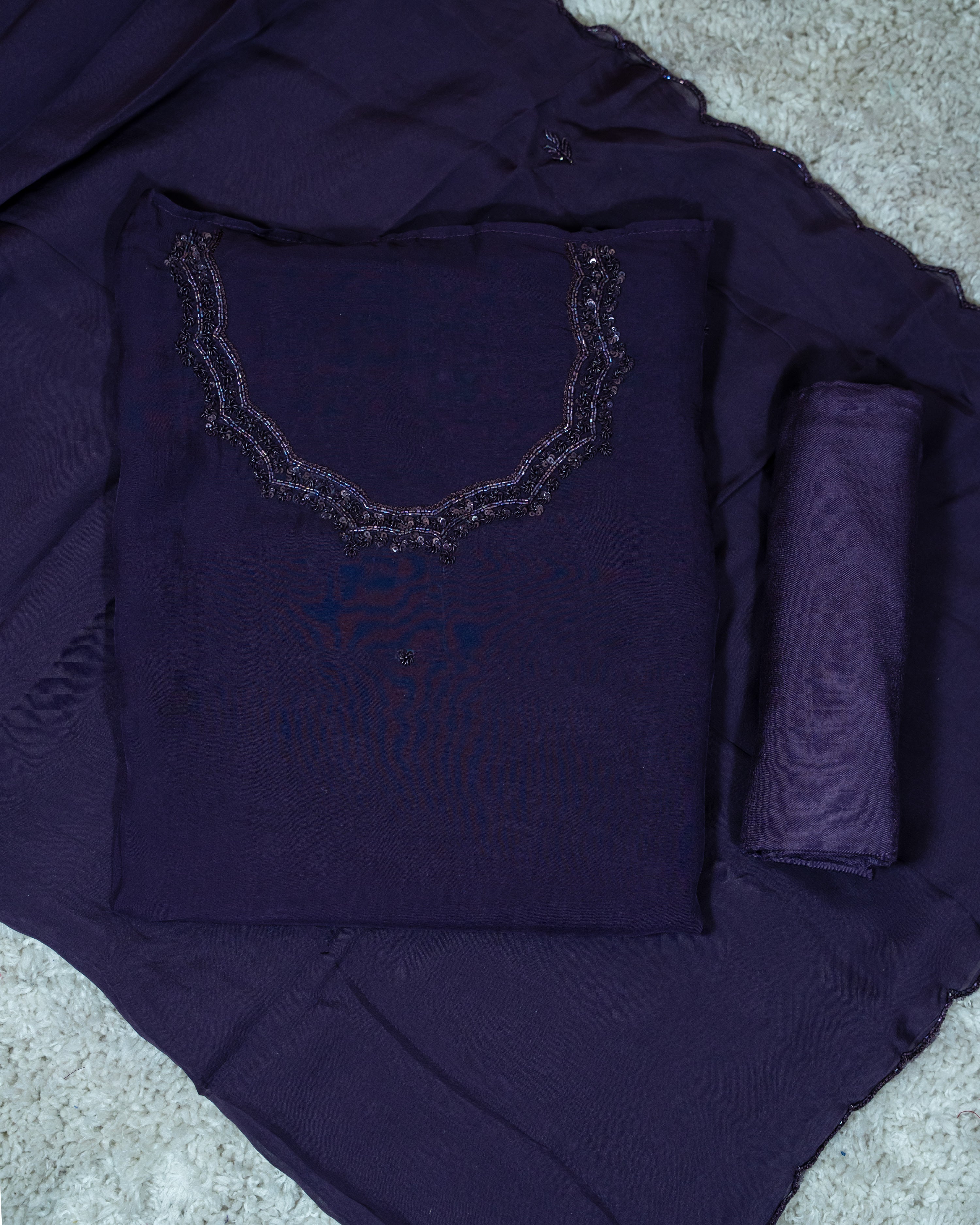 Load image into Gallery viewer, Viscose Organza Unstitched Suit-4153
