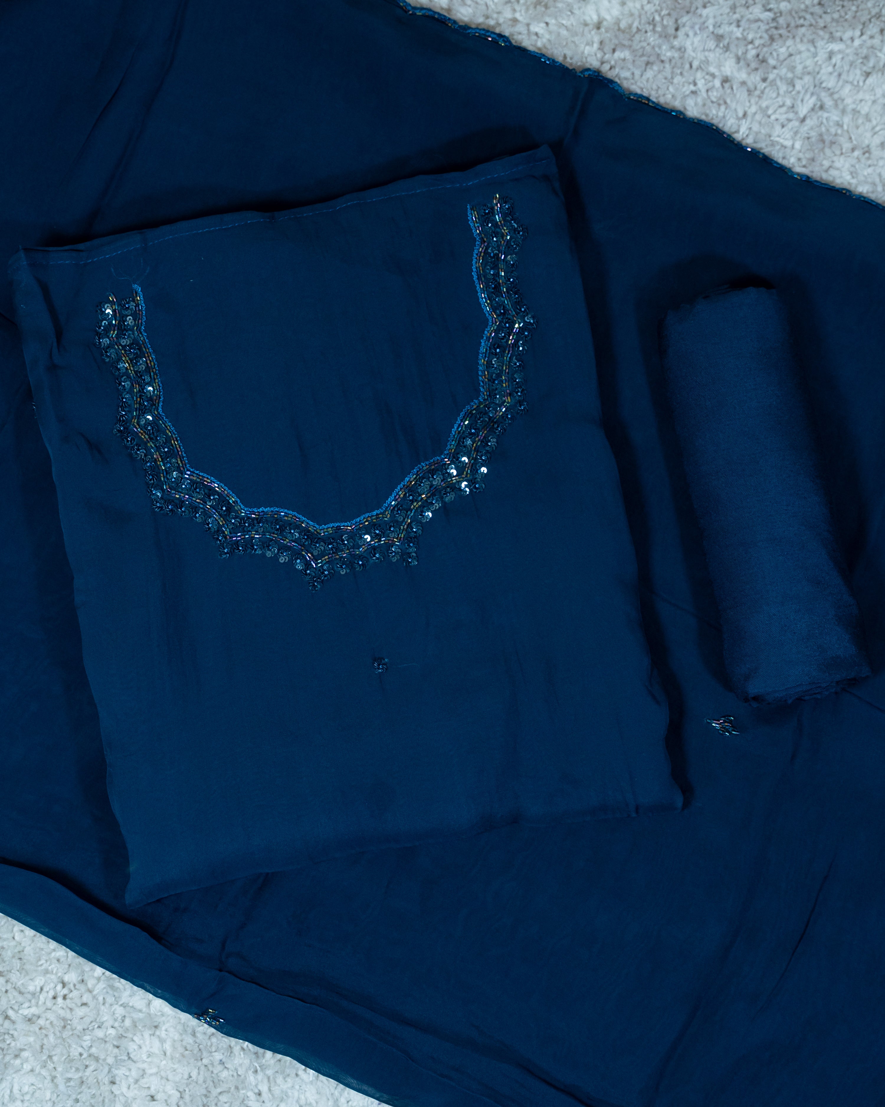 Load image into Gallery viewer, Viscose Organza Unstitched Suit-4153

