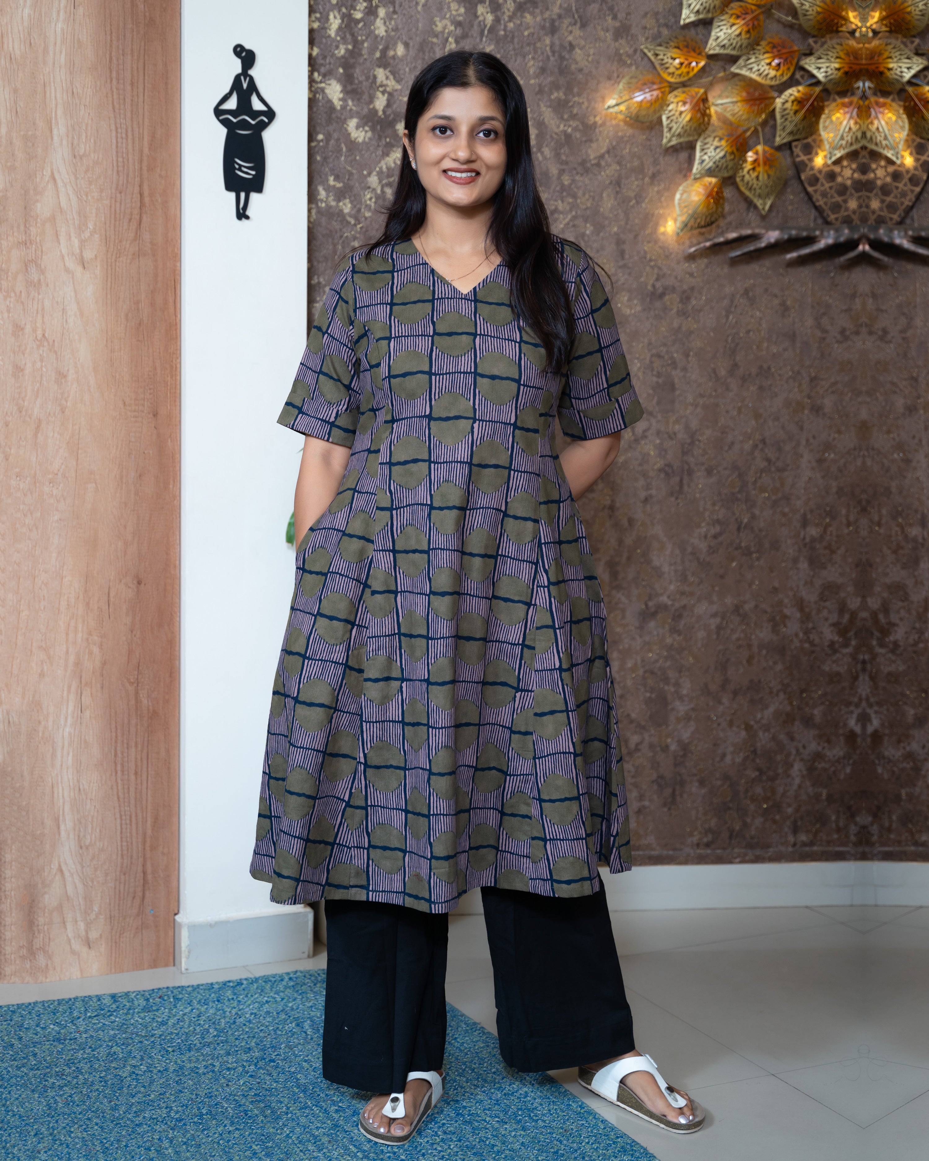 Load image into Gallery viewer, Cotton Kurti-8306
