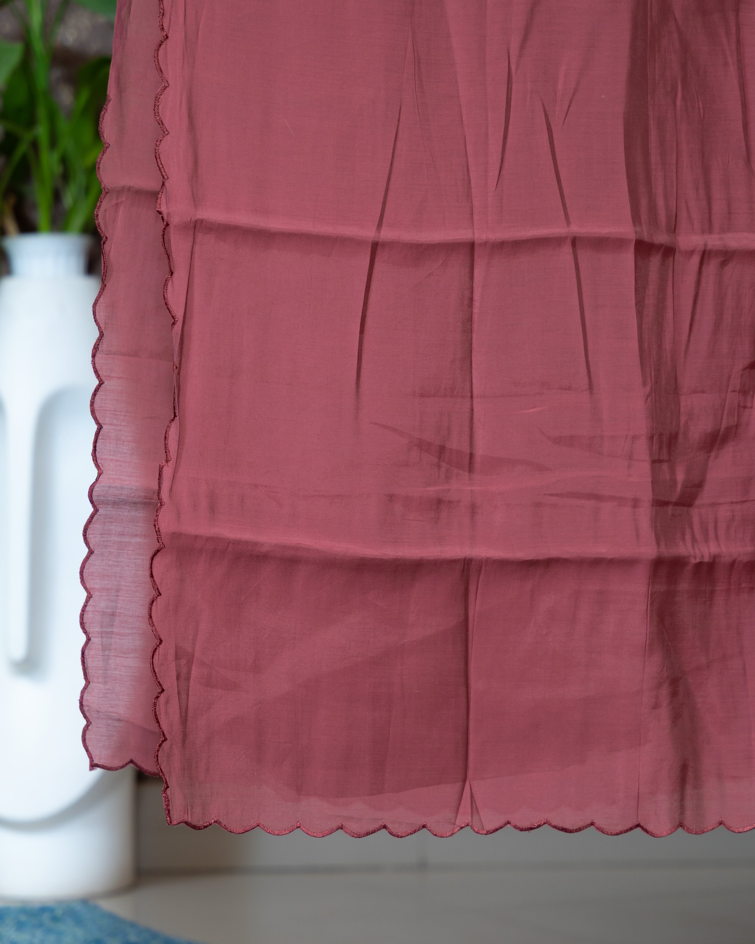 Load image into Gallery viewer, Mul Chanderi Suit-8307
