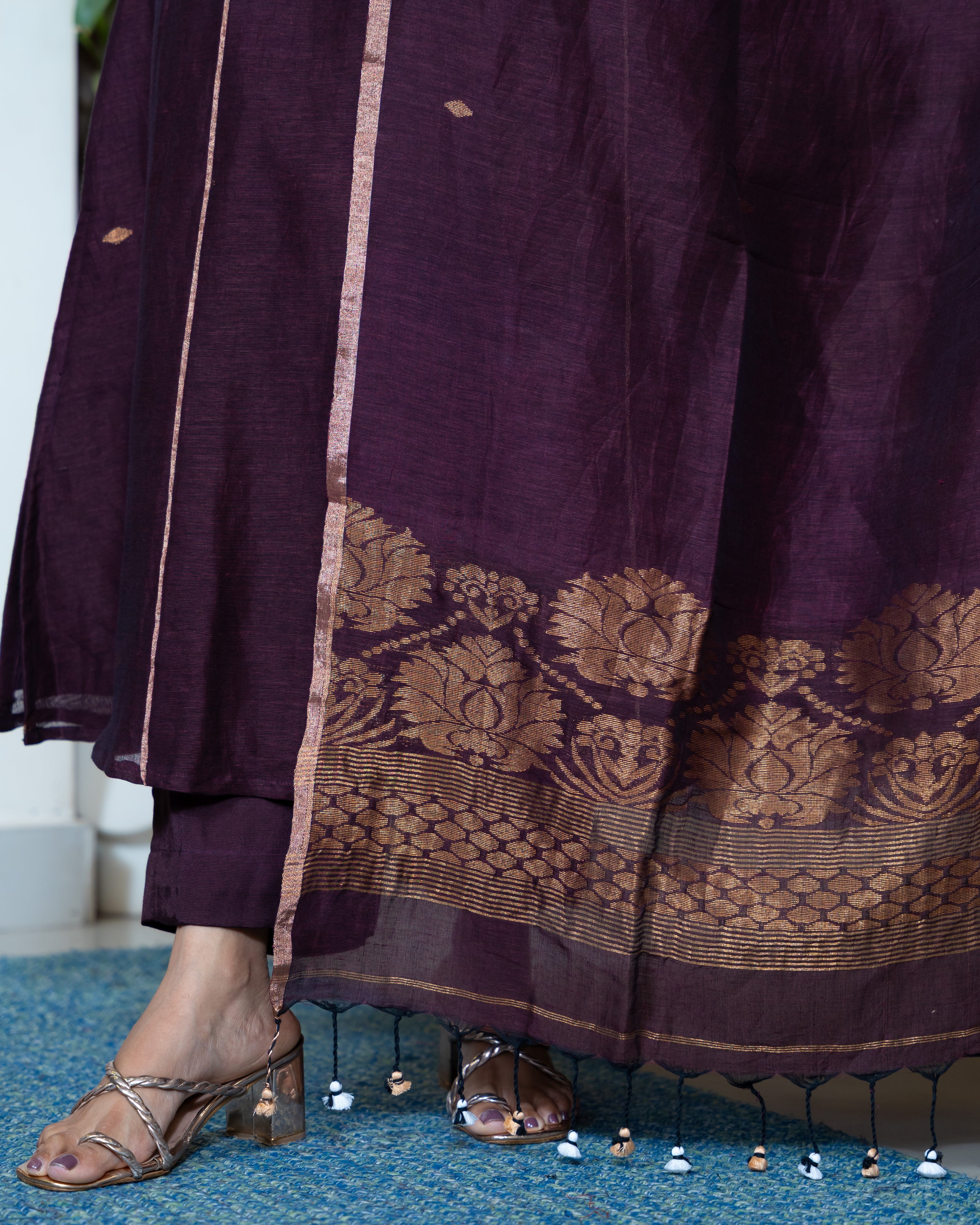 Load image into Gallery viewer, Linen Silk Unstitched Suit-8492
