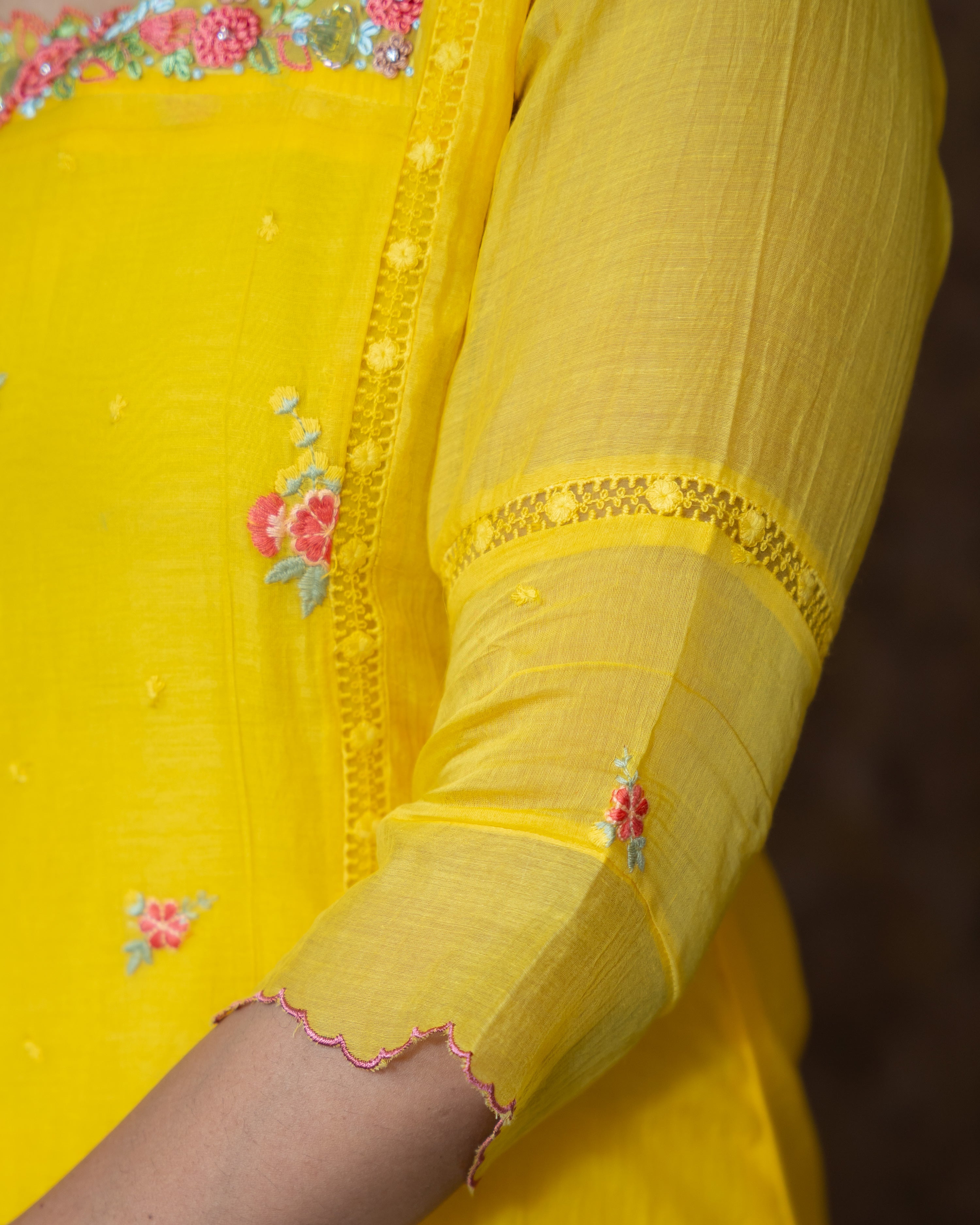 Load image into Gallery viewer, Mul Chanderi Designer Kurti(Pre-Order)-1120
