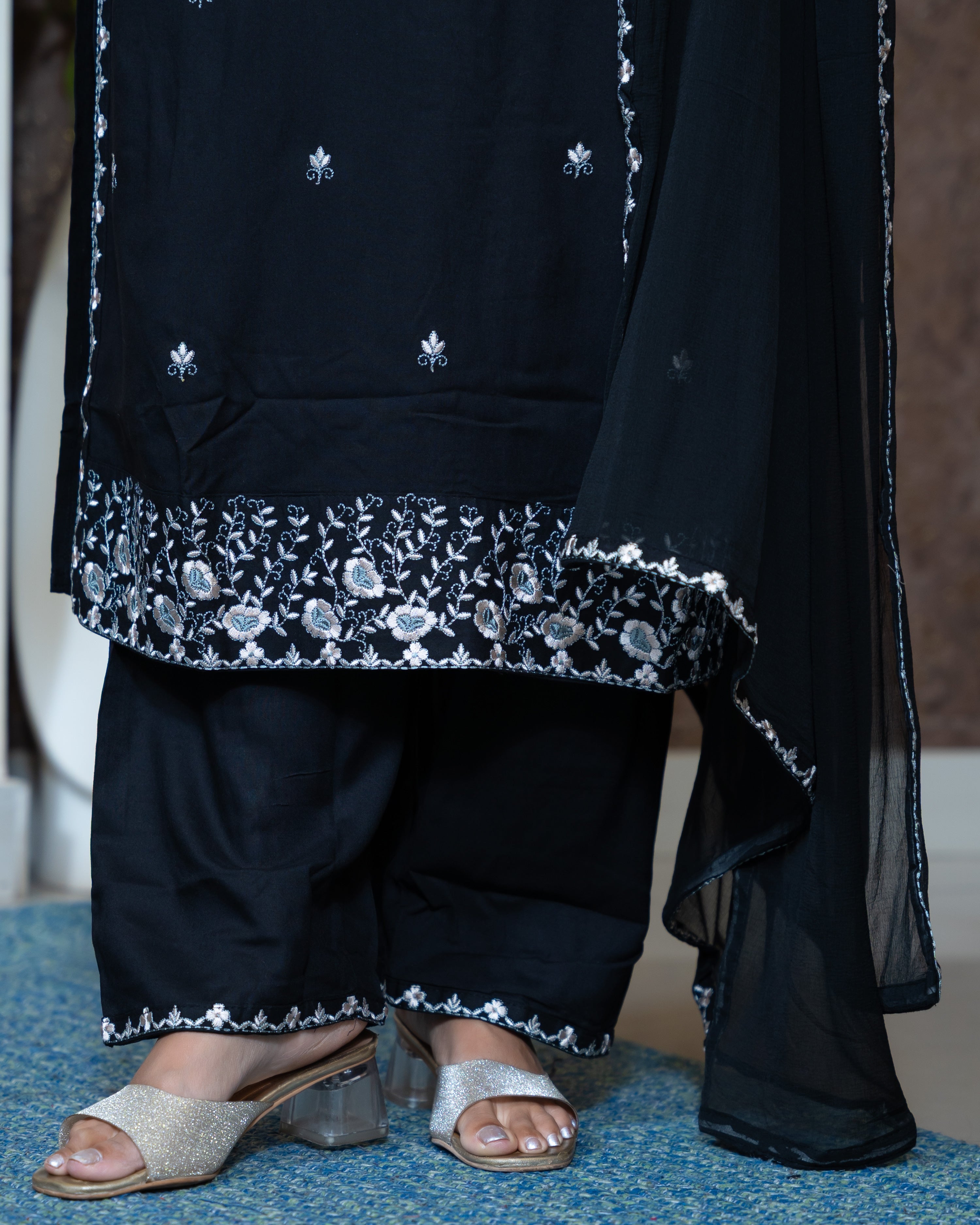 Load image into Gallery viewer, Rayon Cotton Suit-
