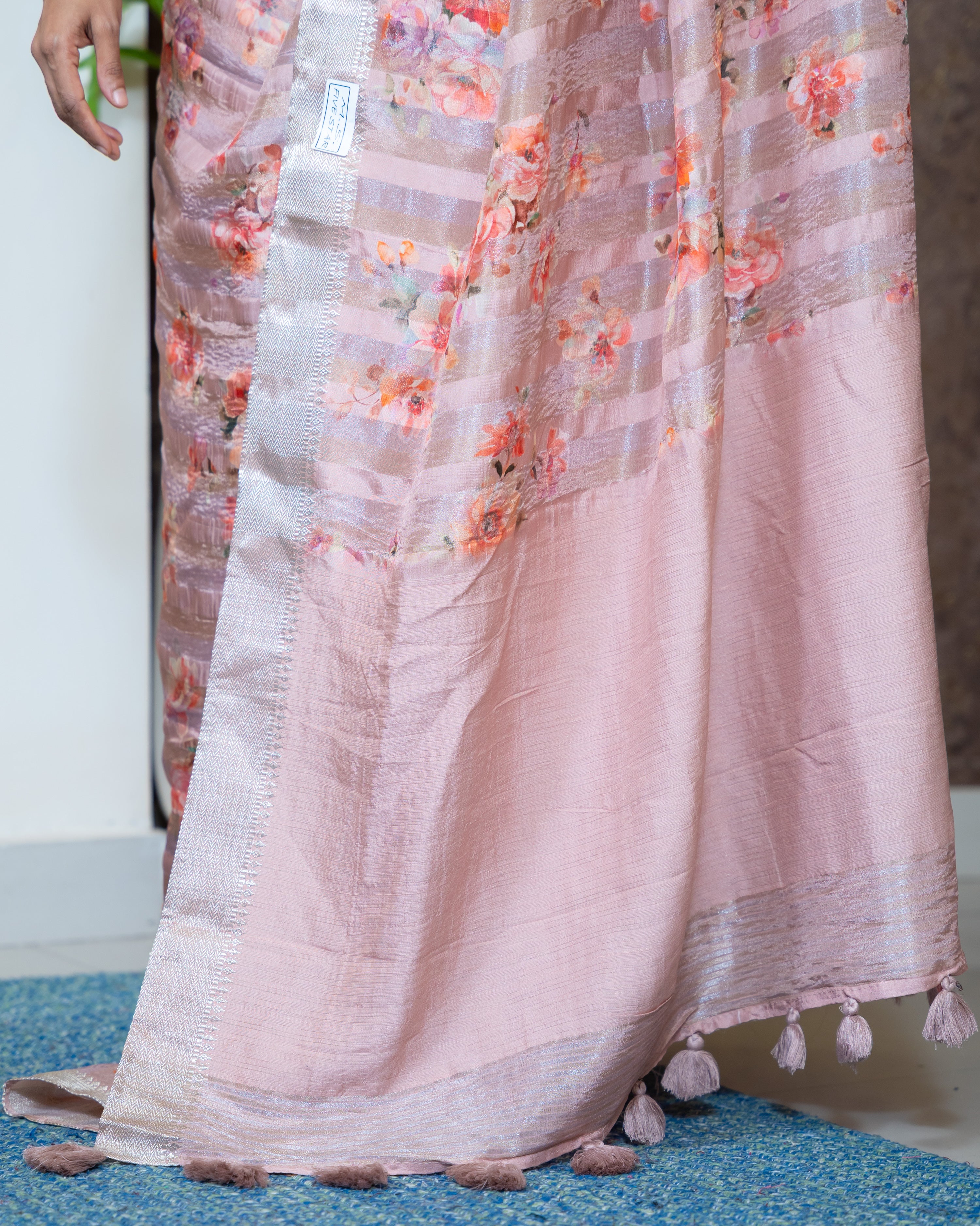 Load image into Gallery viewer, Crepe Silk Saree-2535
