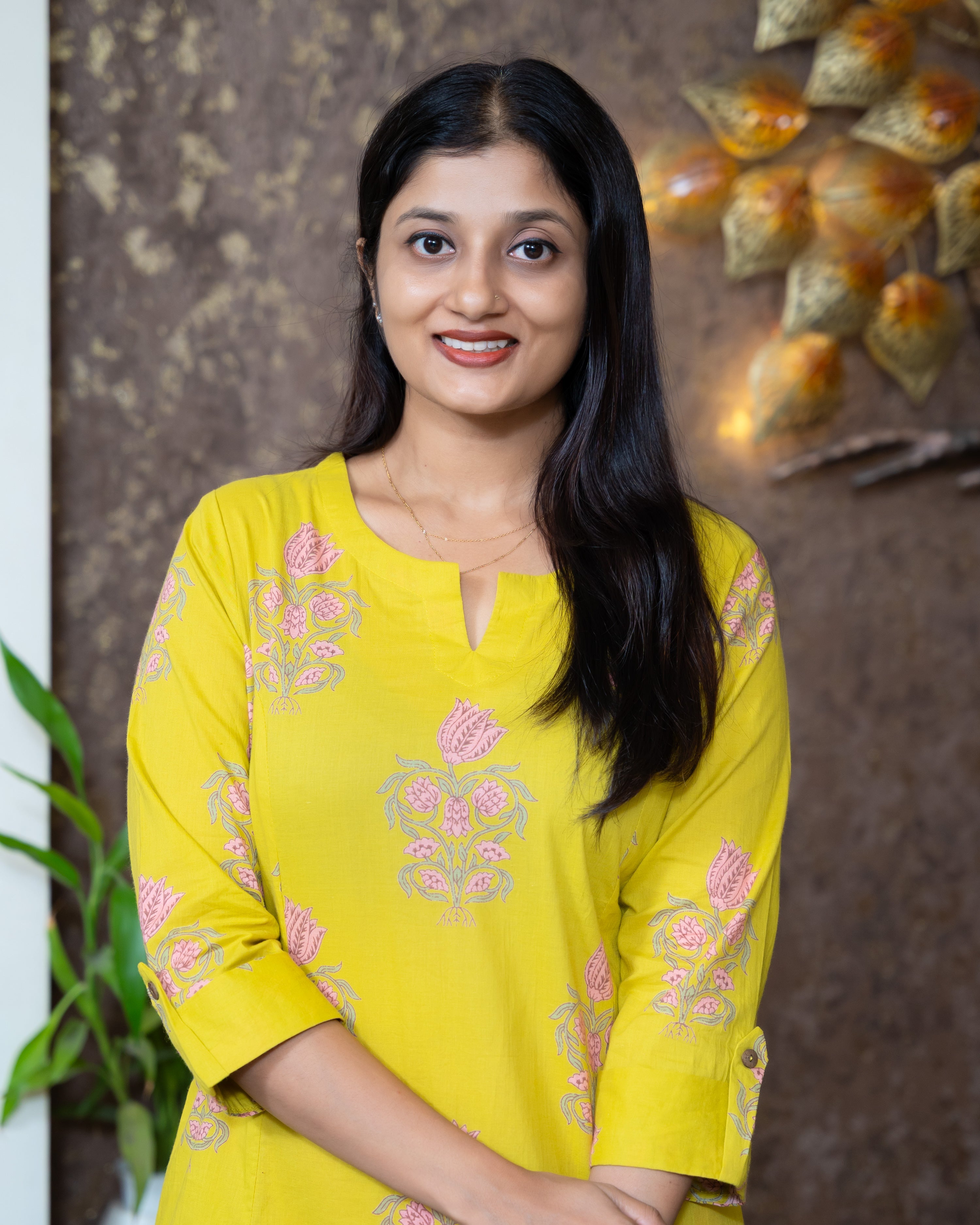 Load image into Gallery viewer, Cotton Kurti-8757
