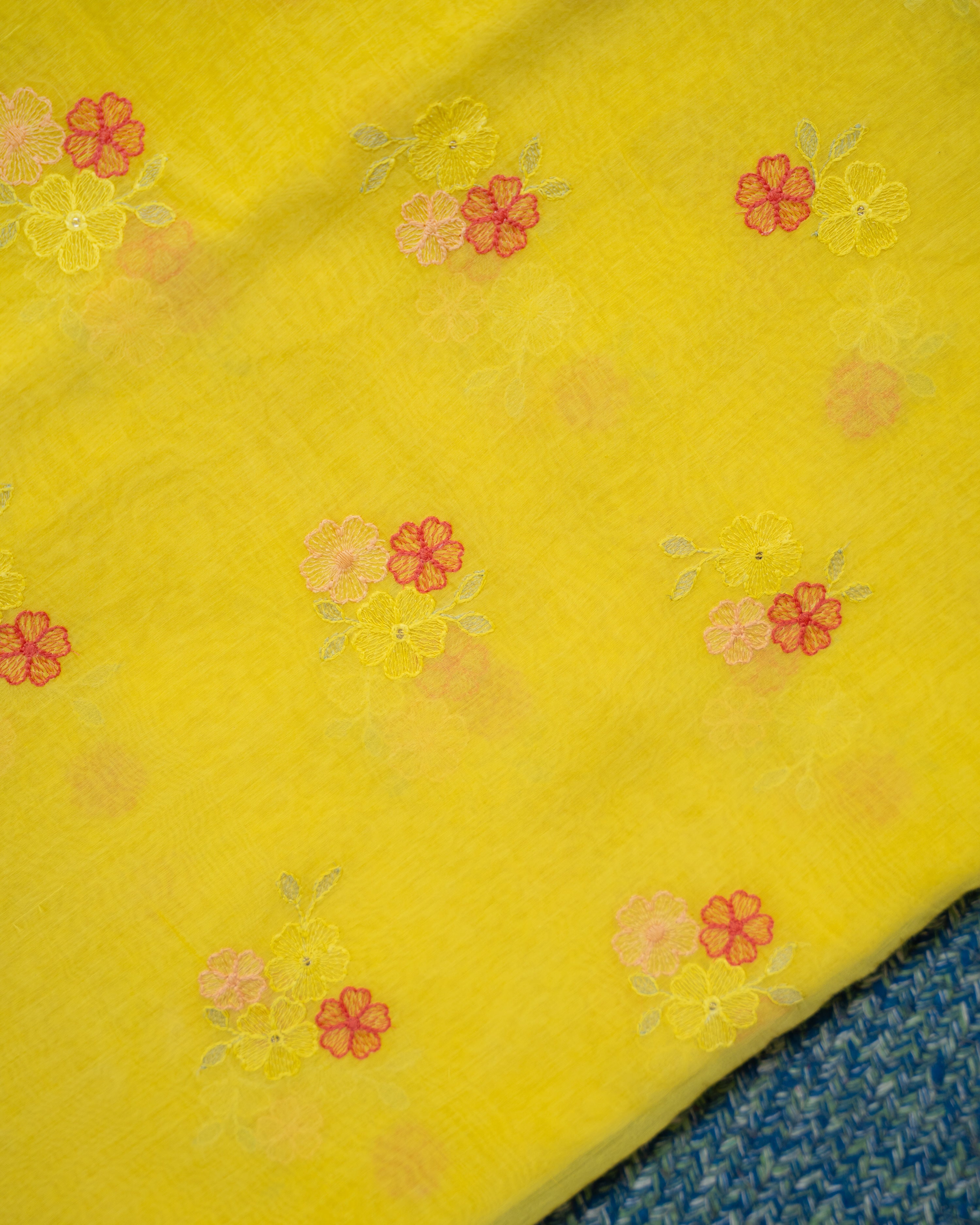 Load image into Gallery viewer, Mul Chanderi Fabric-6847

