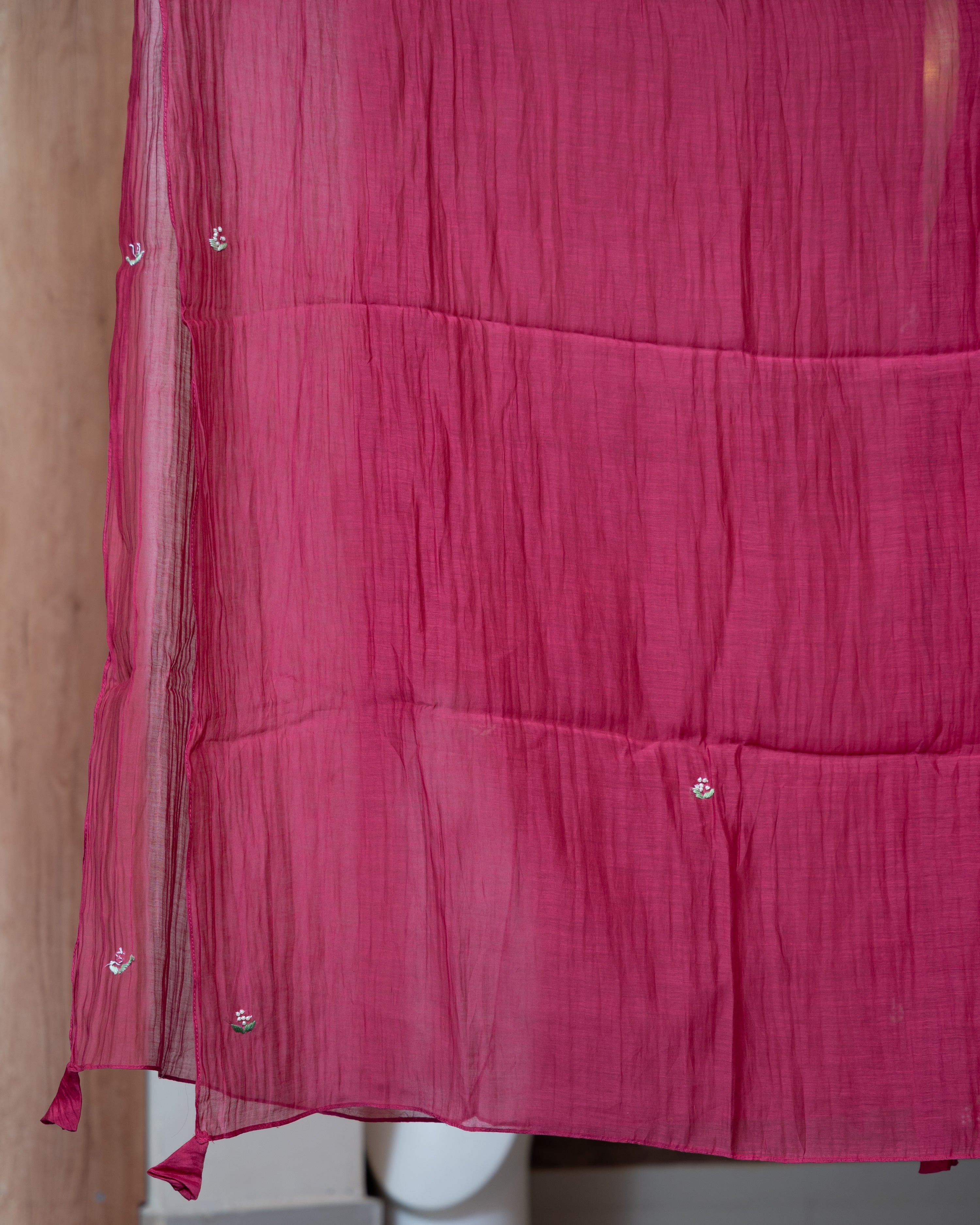 Load image into Gallery viewer, Mul chanderi Suit-
