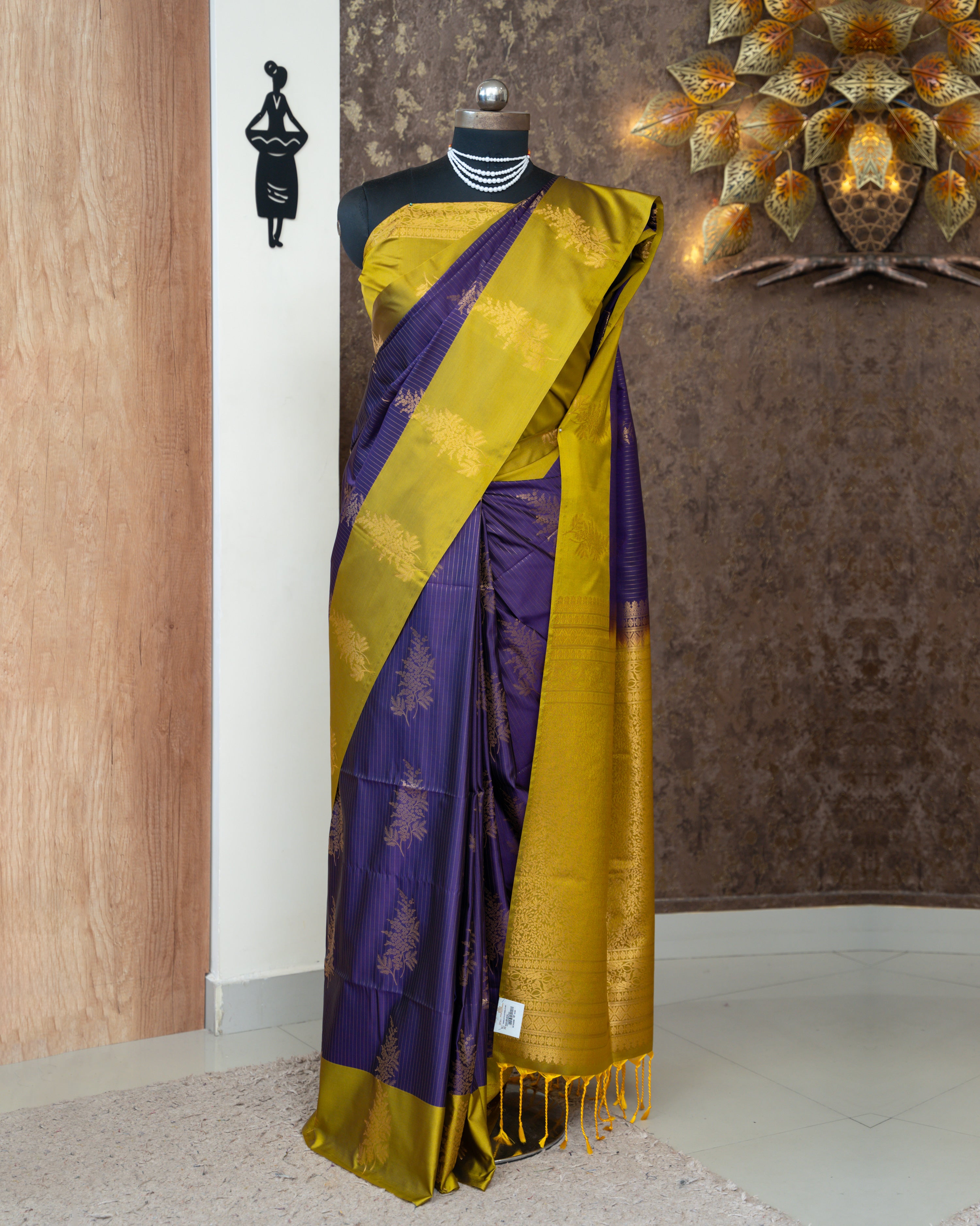 Load image into Gallery viewer, Semi Silk Saree-2609
