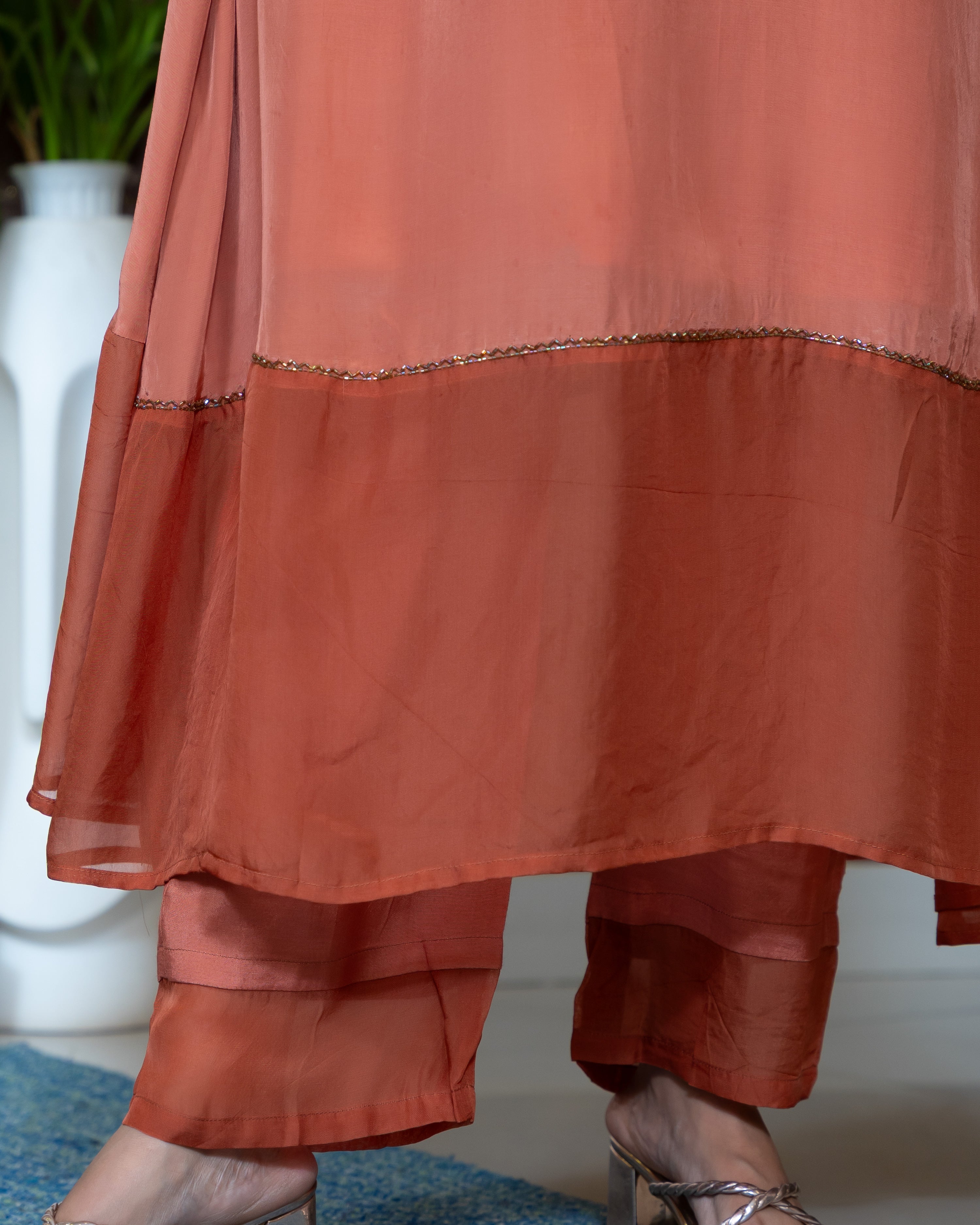 Load image into Gallery viewer, Crepe Silk Designer Wear(Pre-Order)-953
