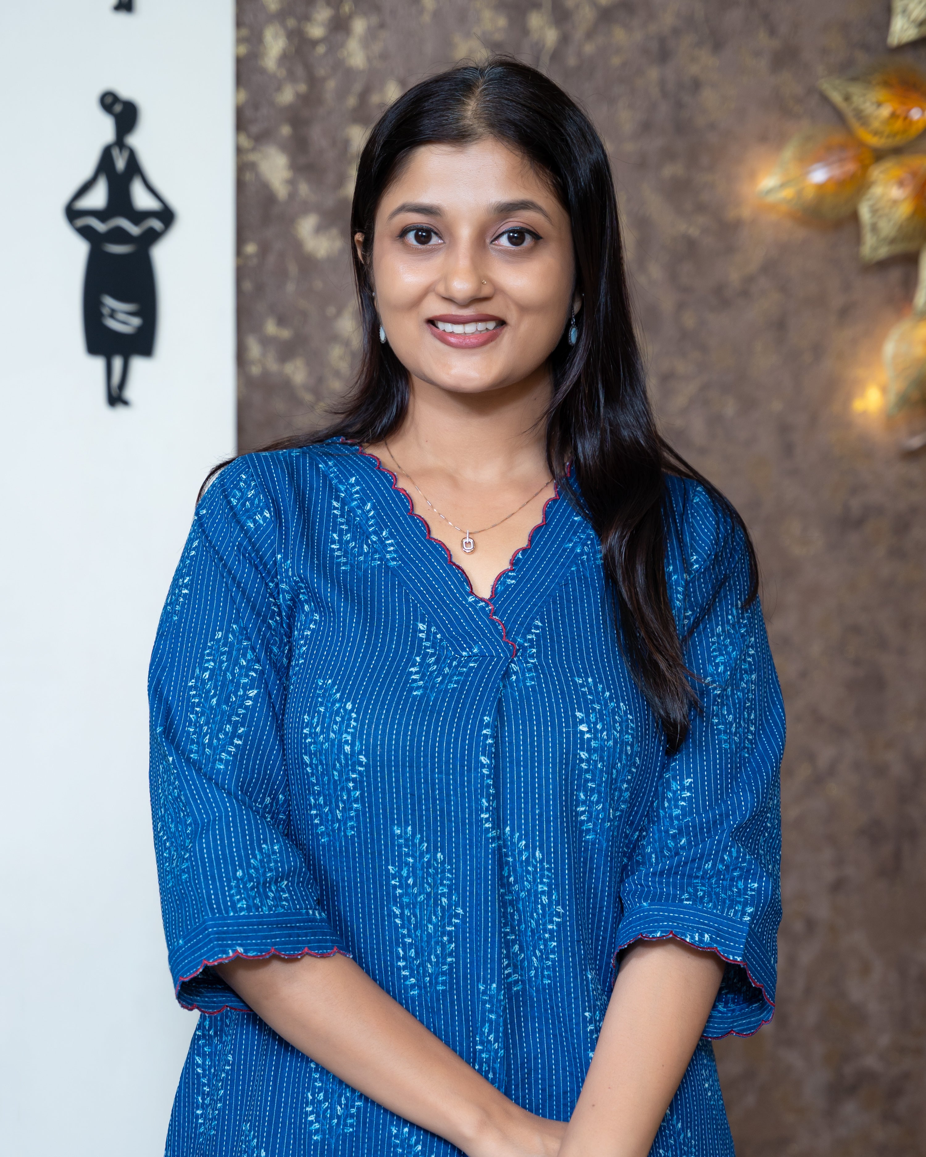 Load image into Gallery viewer, Cotton Designer Kurti-1133
