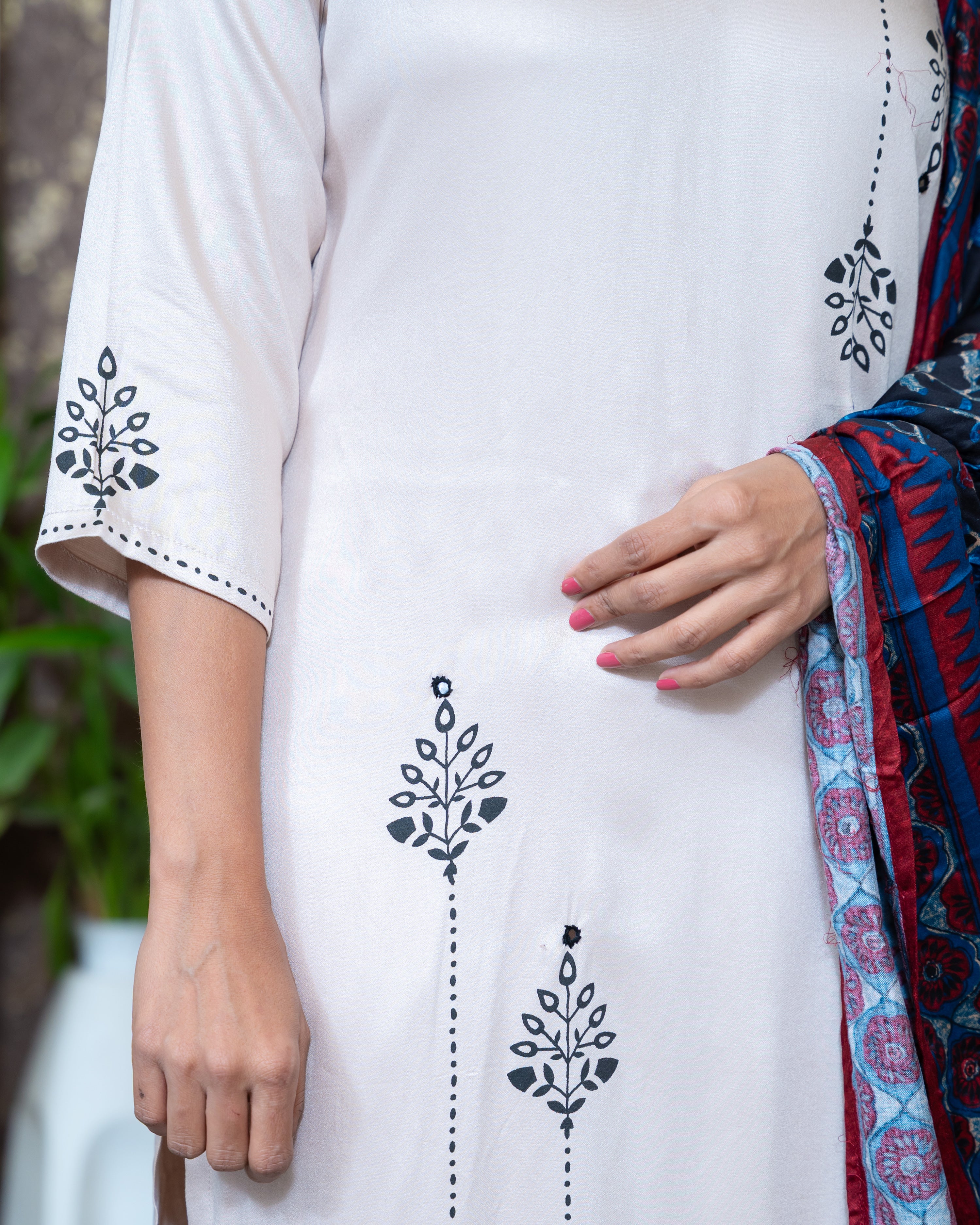 Load image into Gallery viewer, Modal Cotton Silk Suit-8493
