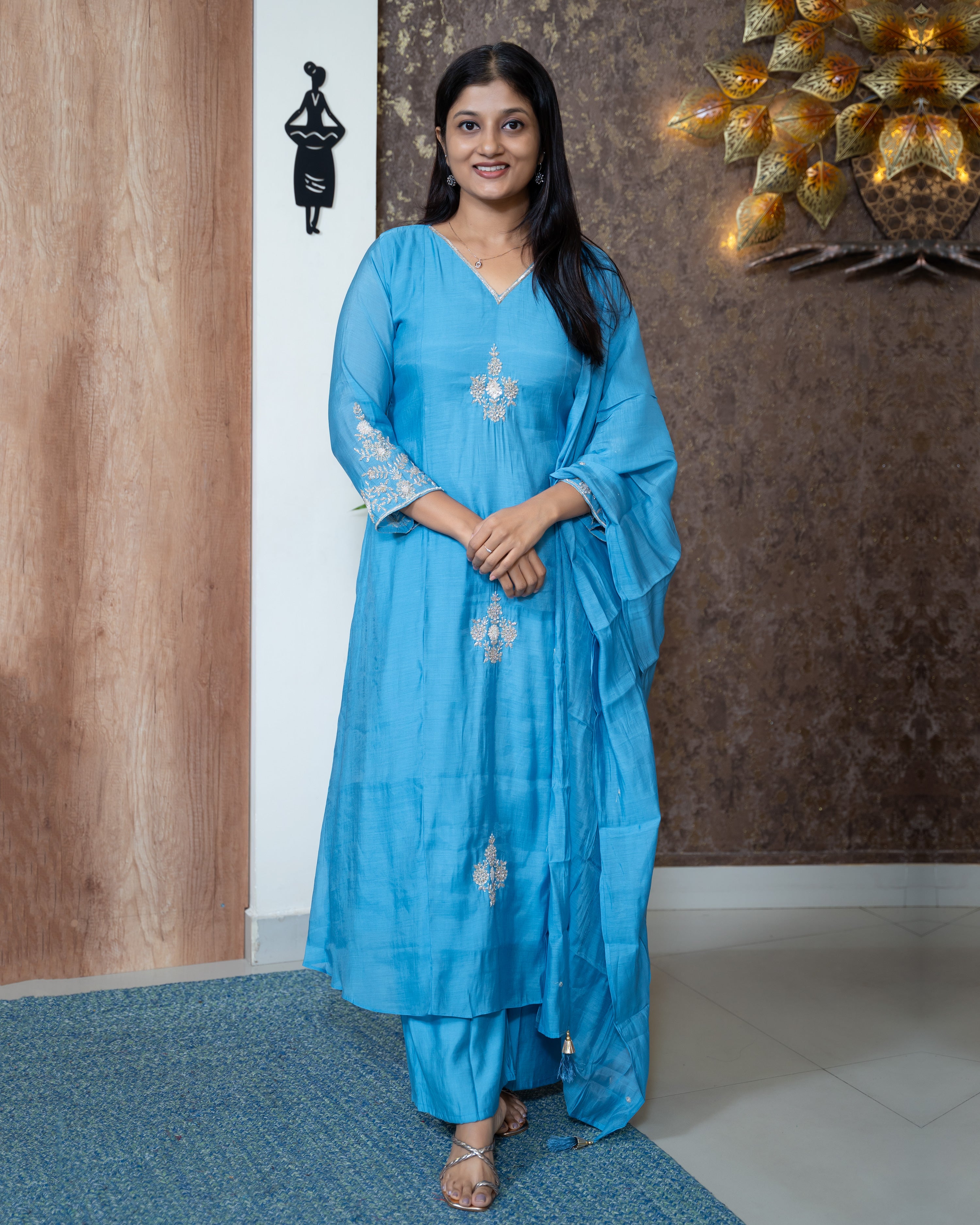 Load image into Gallery viewer, Mul Chanderi Suit
