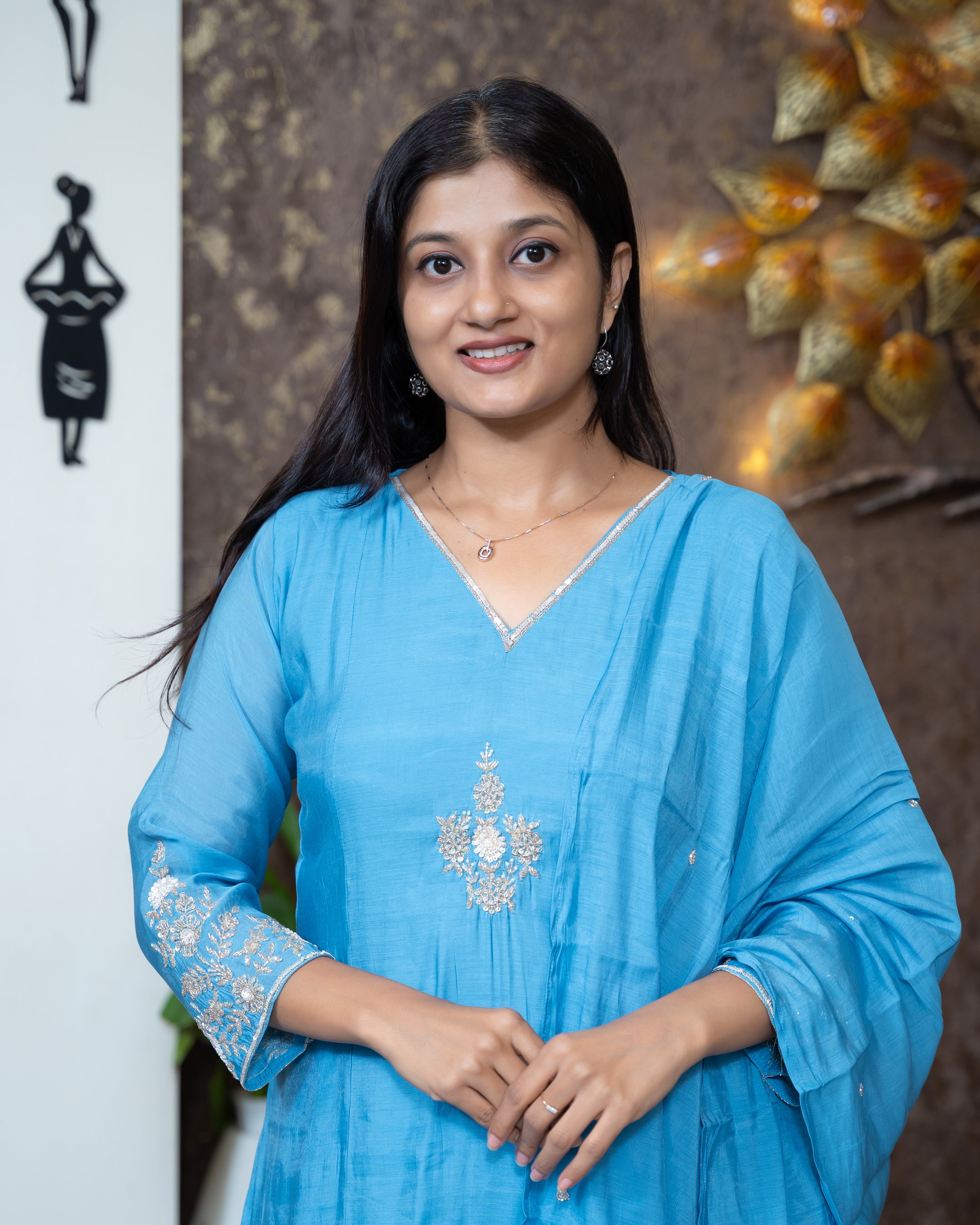 Load image into Gallery viewer, Mul Chanderi Suit
