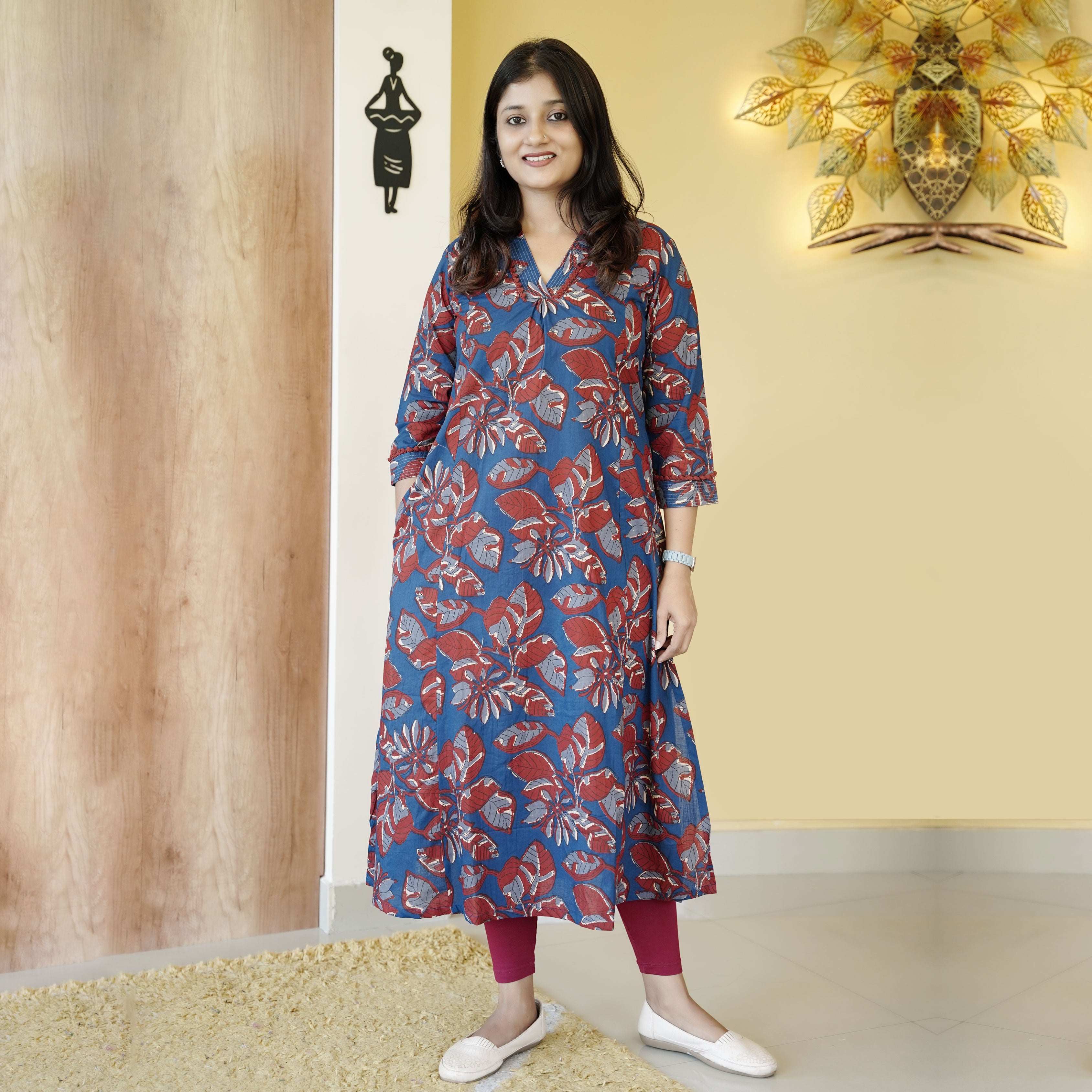 Load image into Gallery viewer, Pure Cotton Kurti-4421
