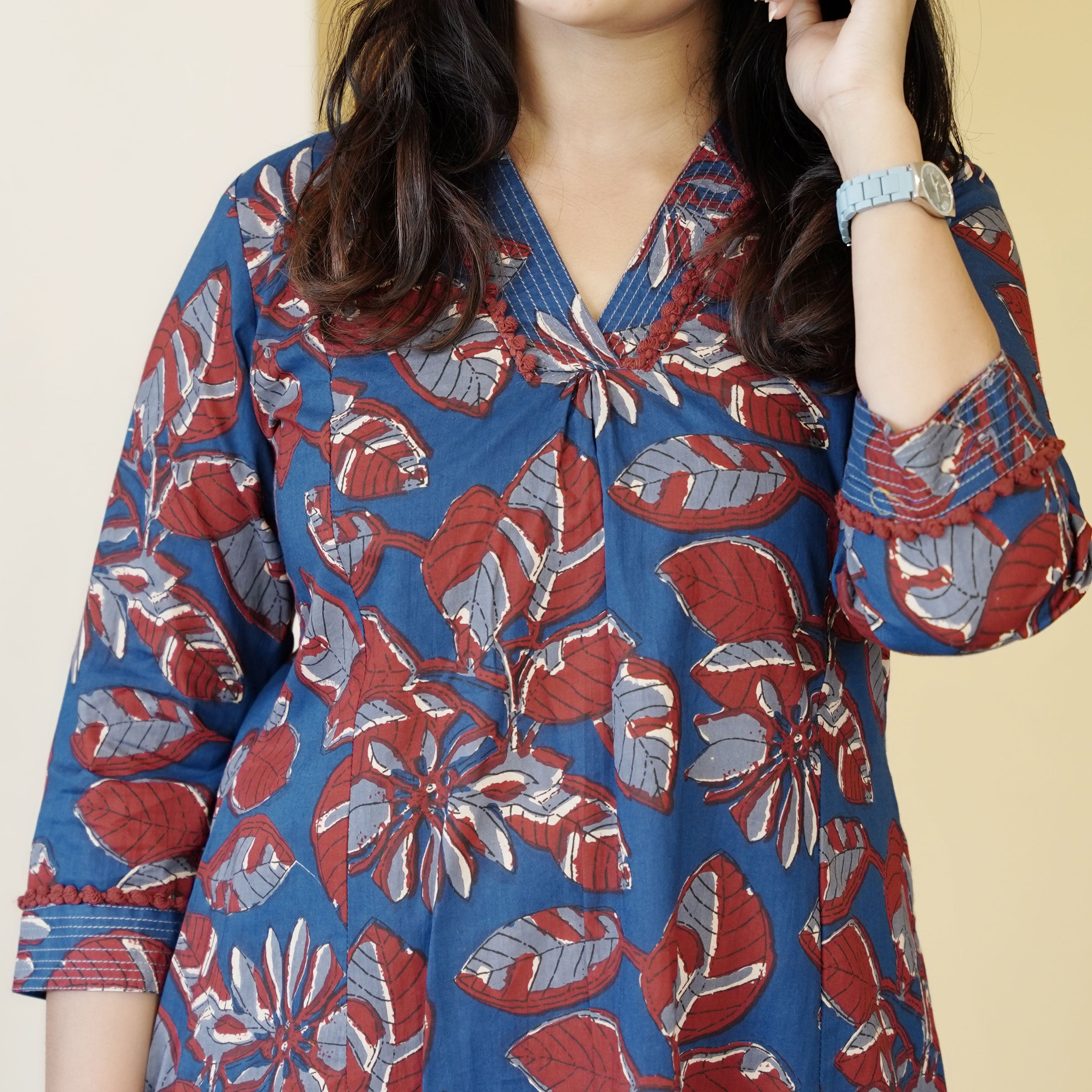 Load image into Gallery viewer, Pure Cotton Kurti-4421
