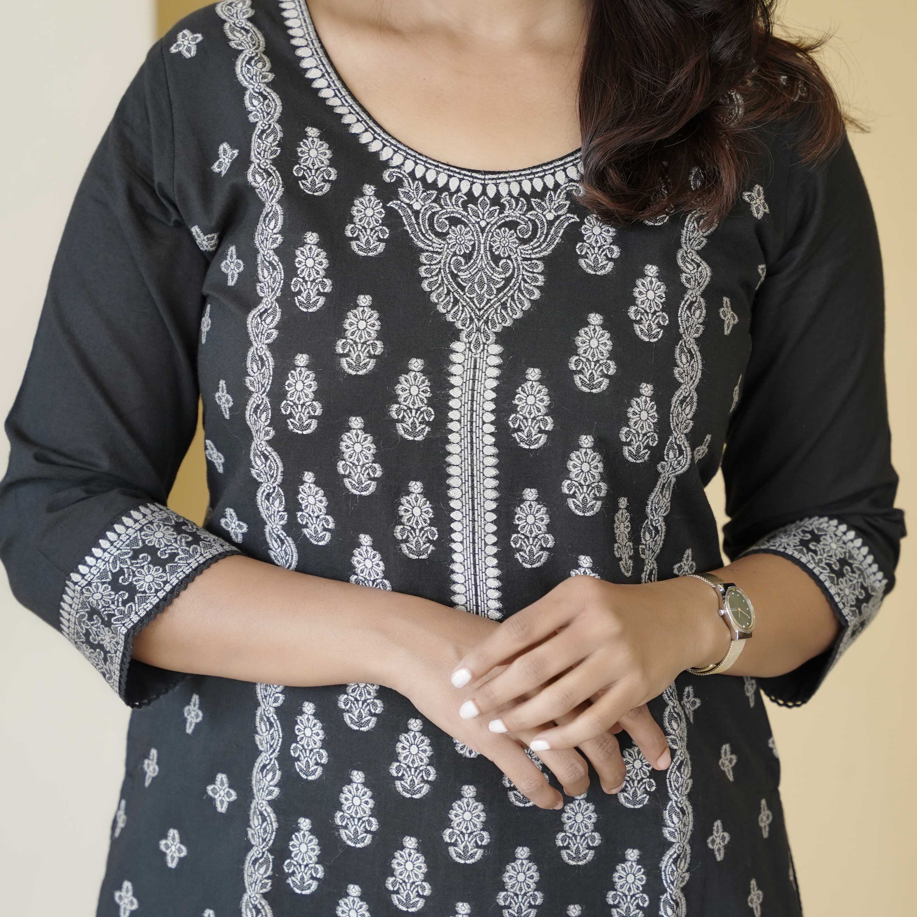 Load image into Gallery viewer, Pure Cotton Kurti-4476
