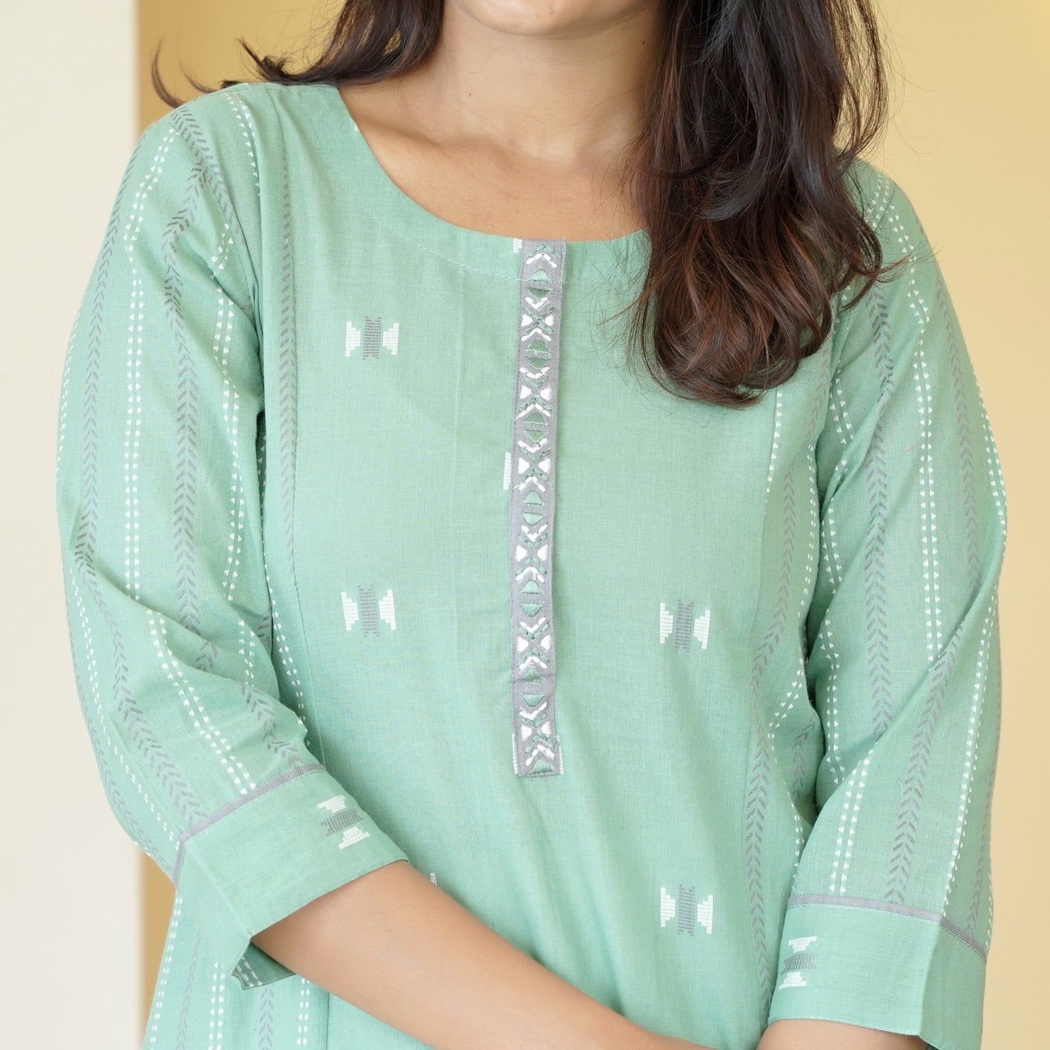 Load image into Gallery viewer, PURE COTTON KURTI-4605
