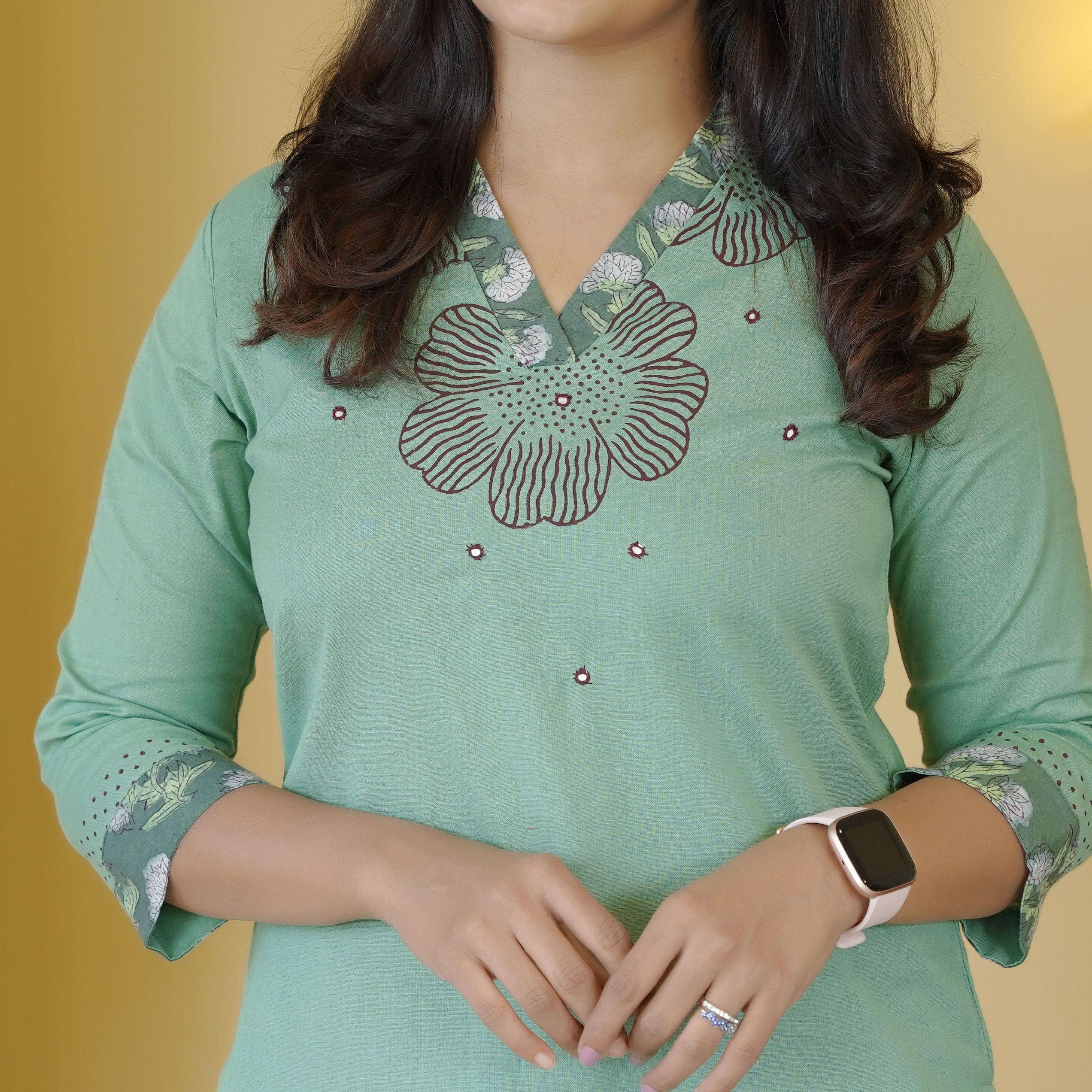 Load image into Gallery viewer, Pure Cotton Kurti-4421
