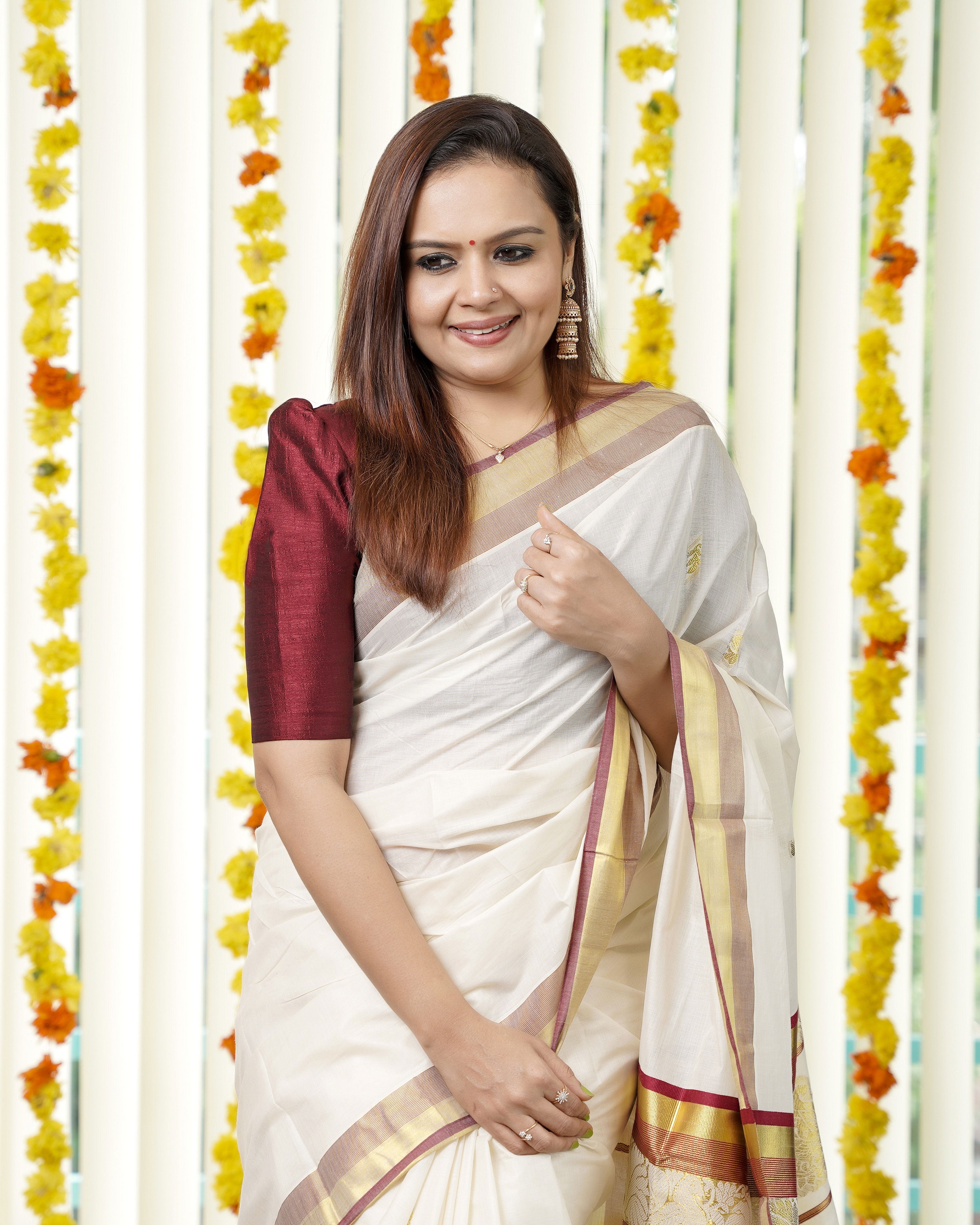 Load image into Gallery viewer, Kerala Kasavu Saree-5061
