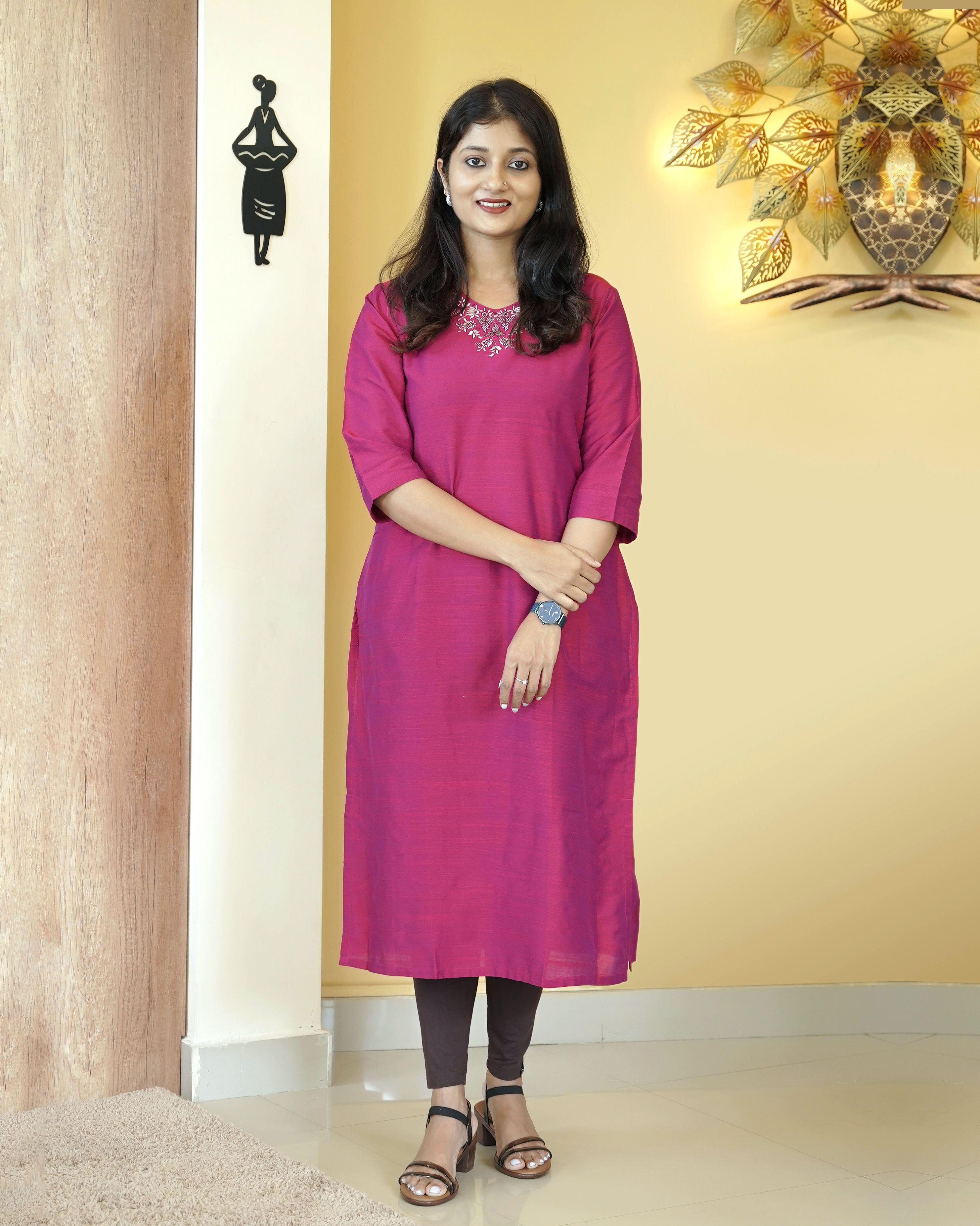 Load image into Gallery viewer, Raw Cotton slitted kurti-3739
