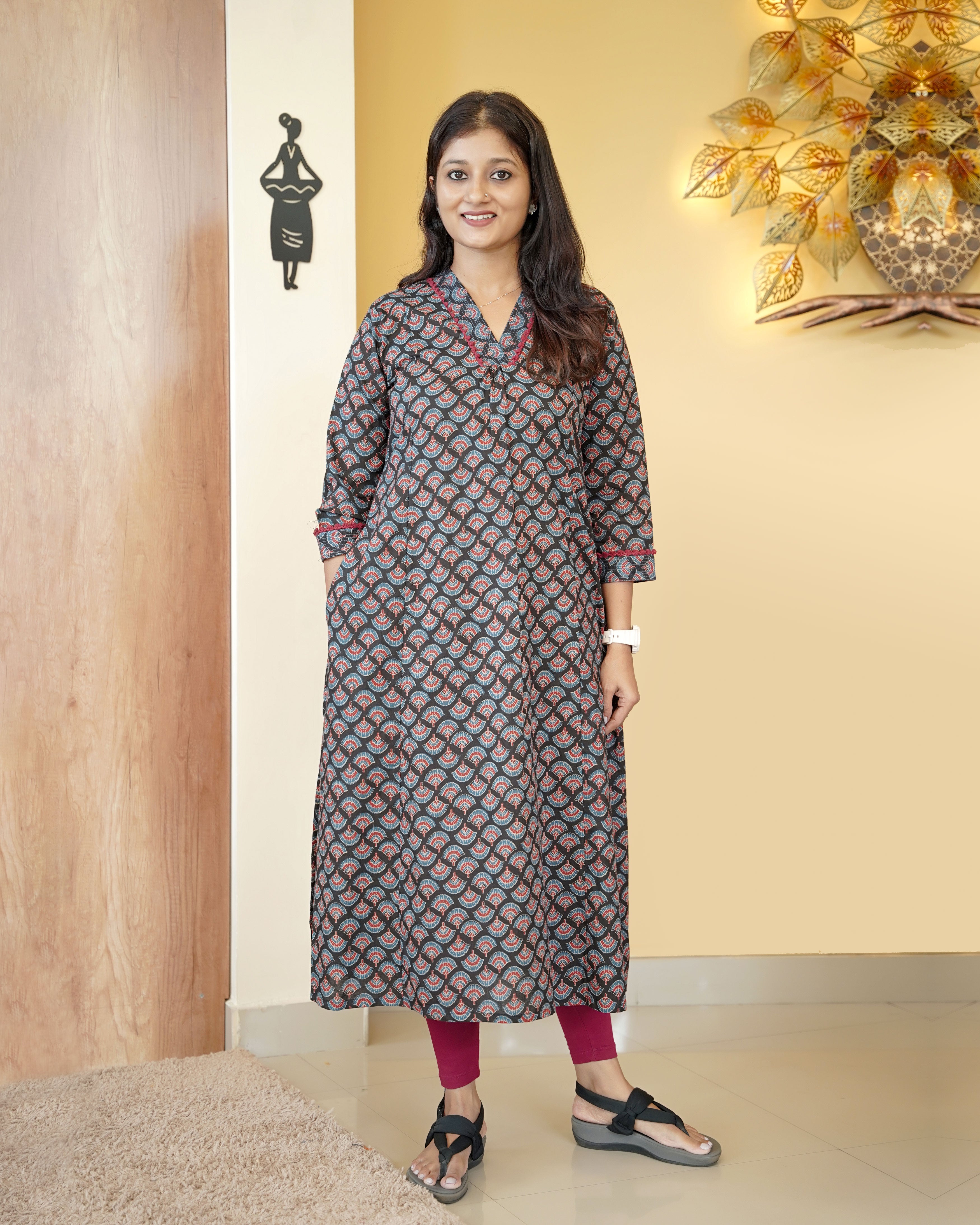 Load image into Gallery viewer, Pure Cotton A-Lined Kurti-4421
