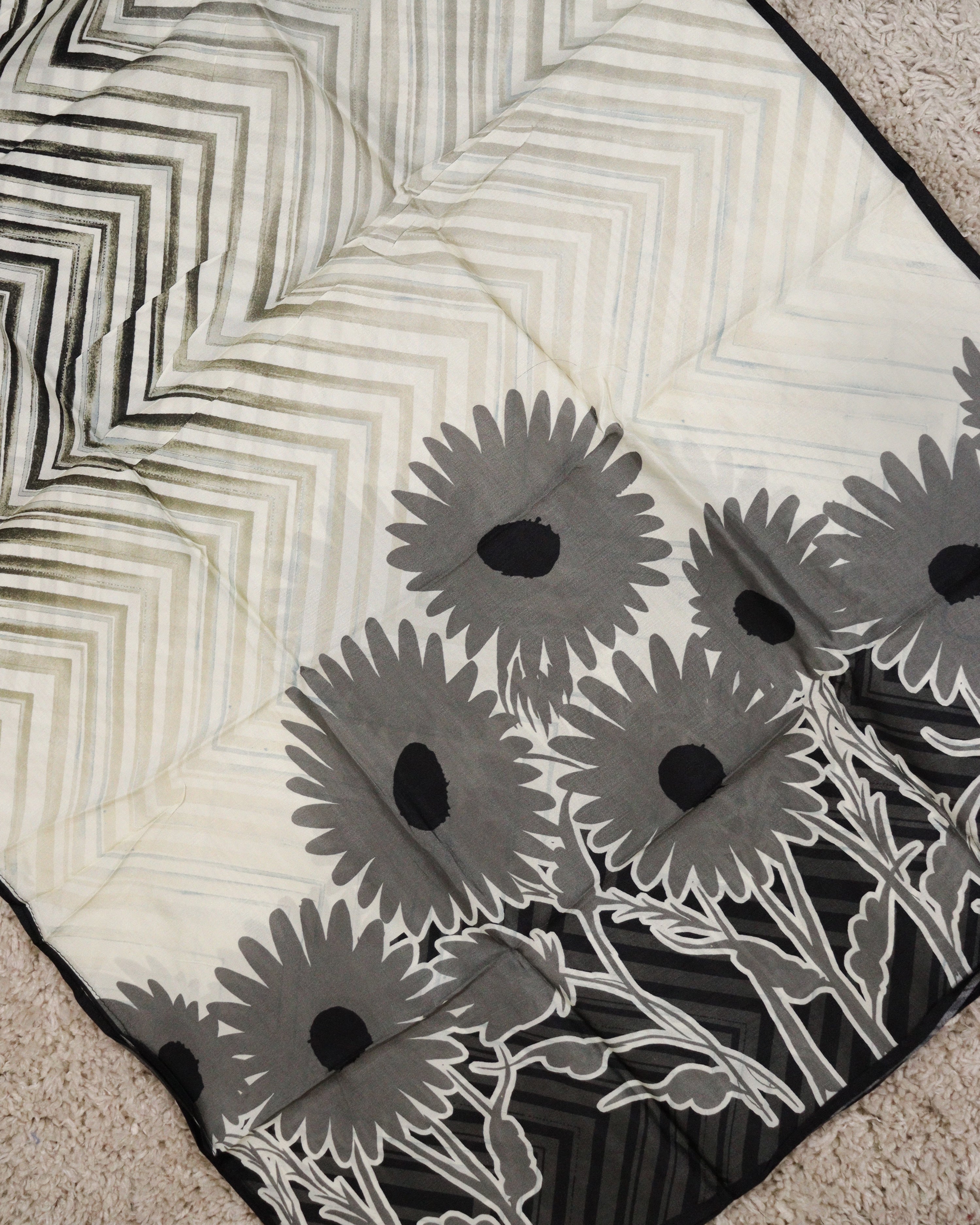 Load image into Gallery viewer, Muslin Silk unstitched- 4805
