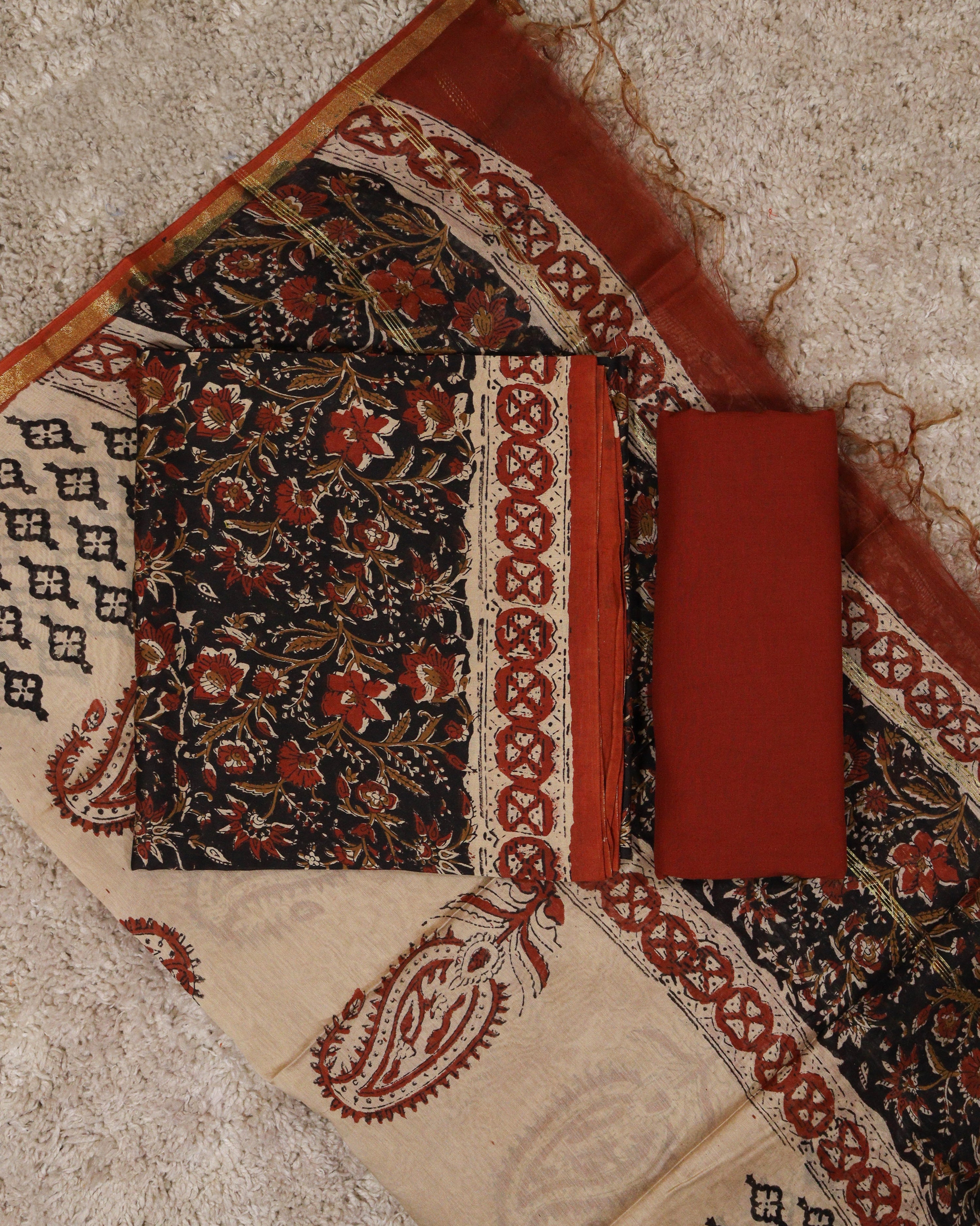 Load image into Gallery viewer, Chanderi Unstitched Suit-5018
