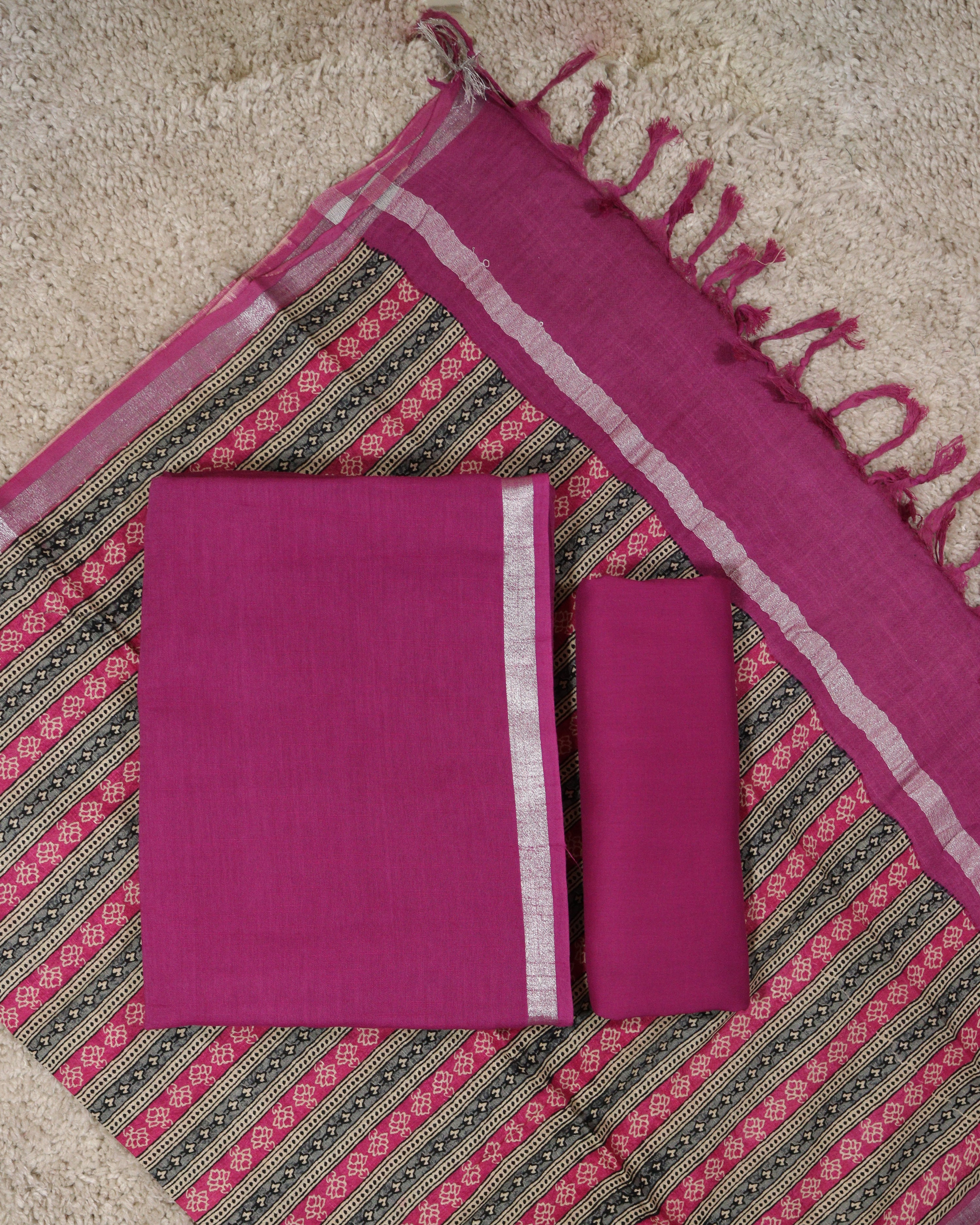 Load image into Gallery viewer, Linen Cotton Unstitched Suit-5382
