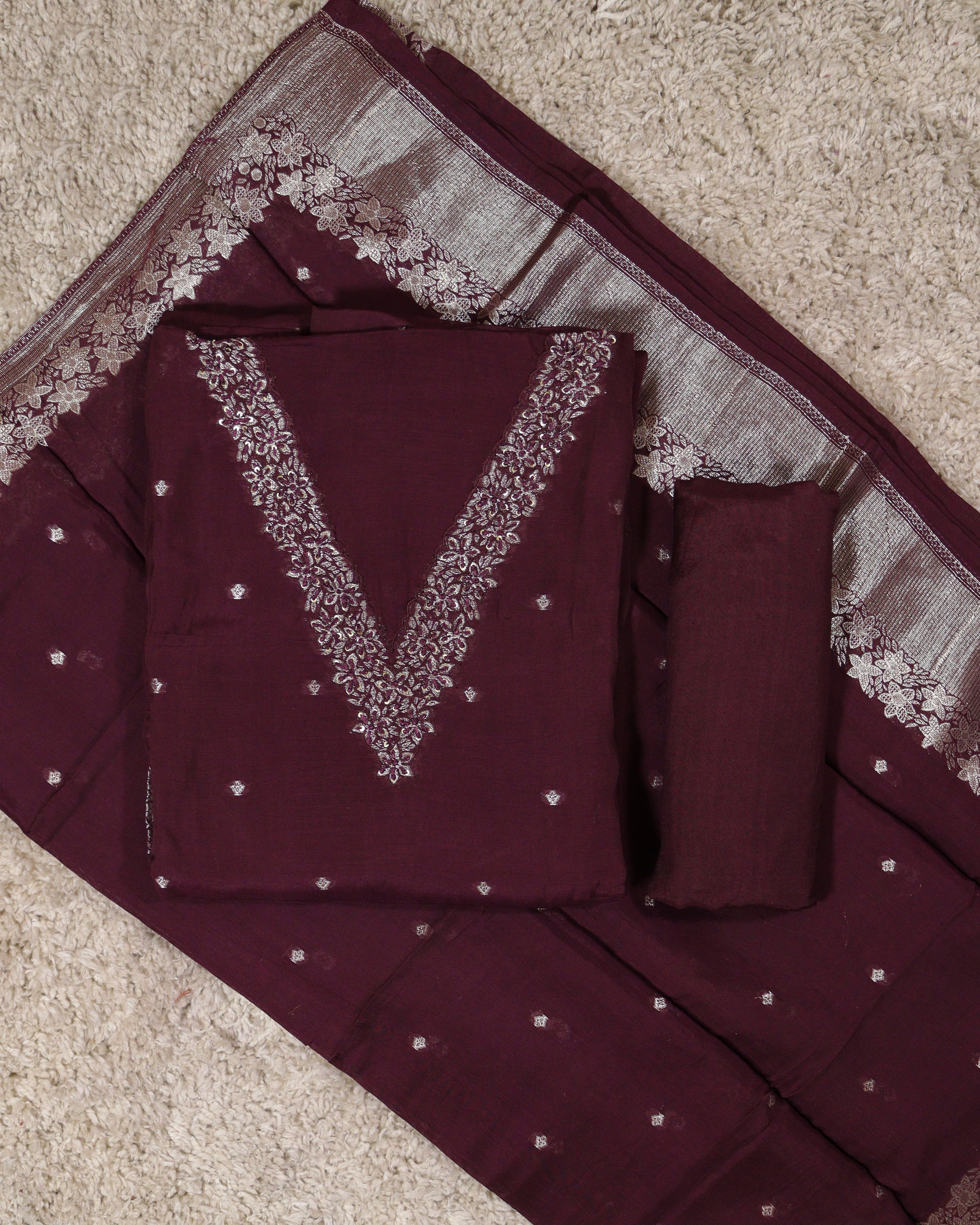 Load image into Gallery viewer, Crepe Banarasi Unstitched Suit-5384
