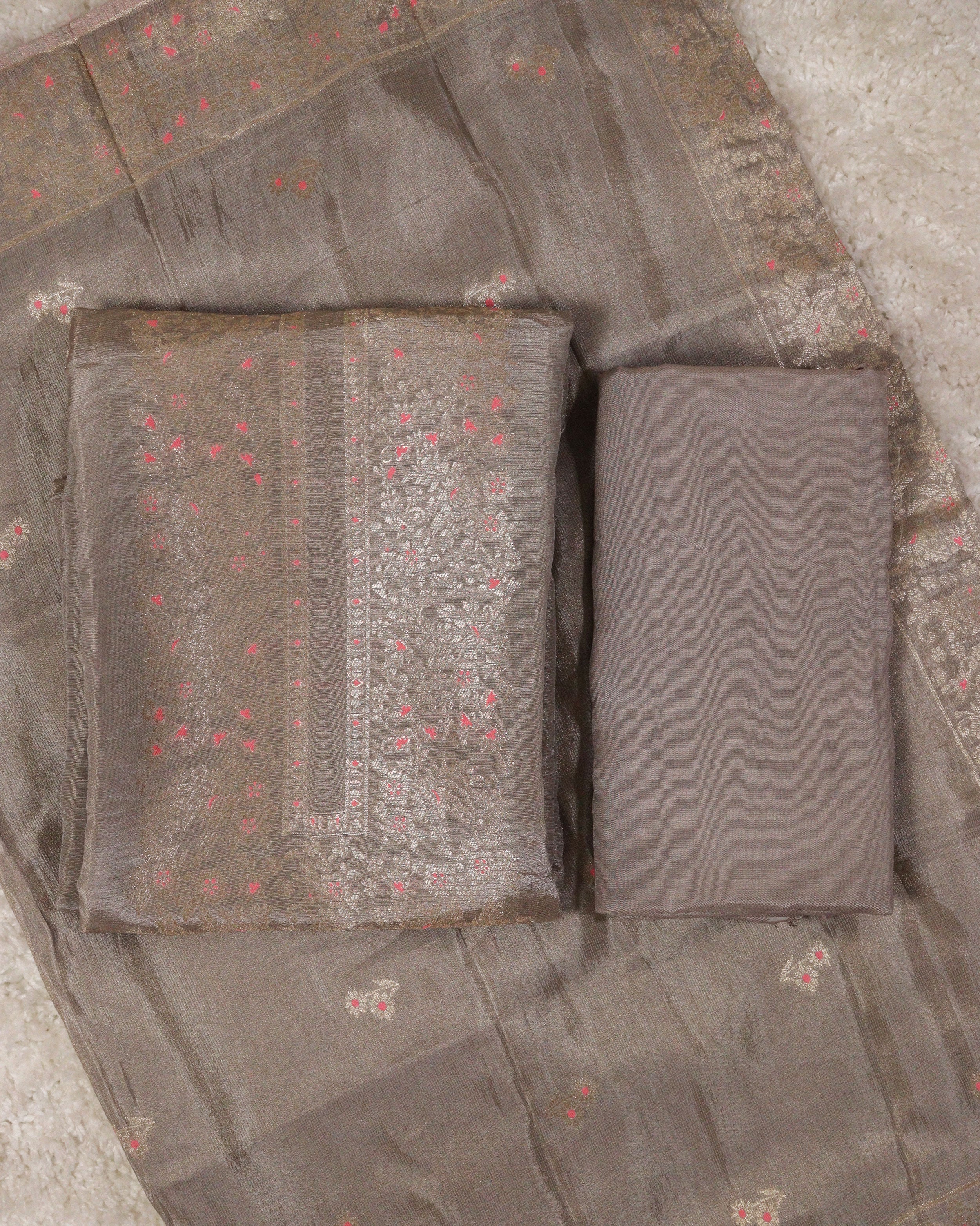 Load image into Gallery viewer, Banarasi Unstitched Suit-1106

