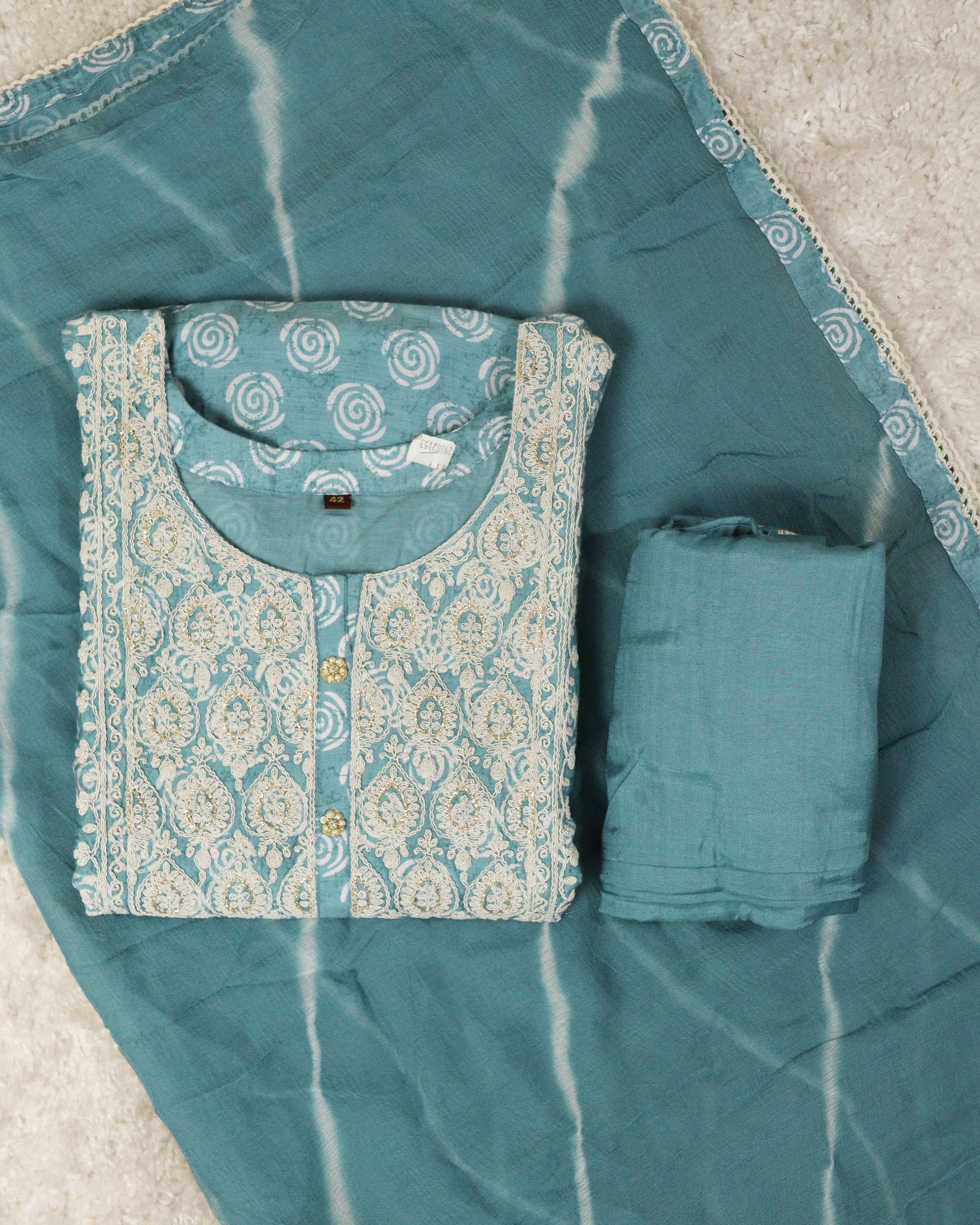 Load image into Gallery viewer, Muslin Silk Stitched Suit-2699
