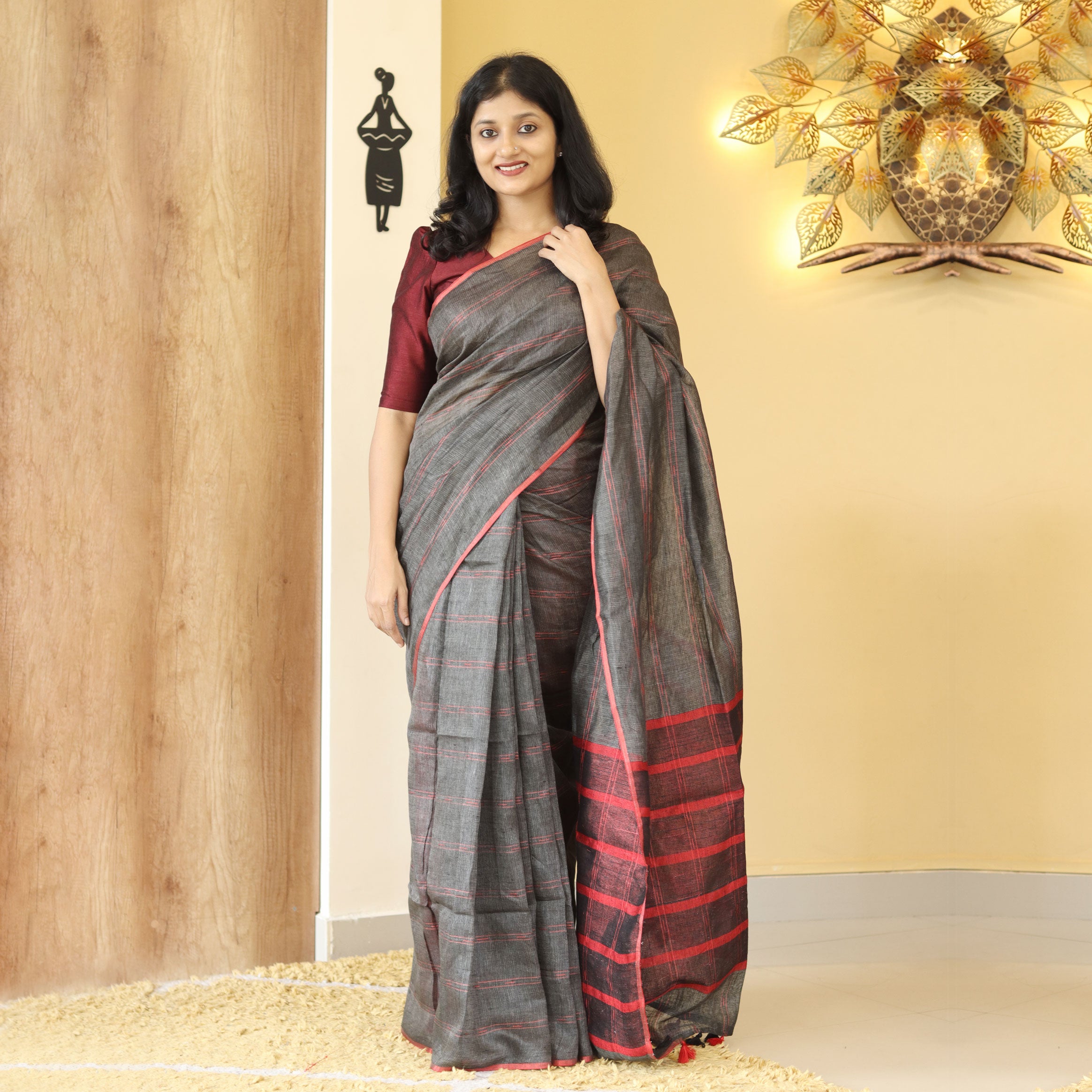 Load image into Gallery viewer, Pure Linen Saree (PRE-ORDER)
