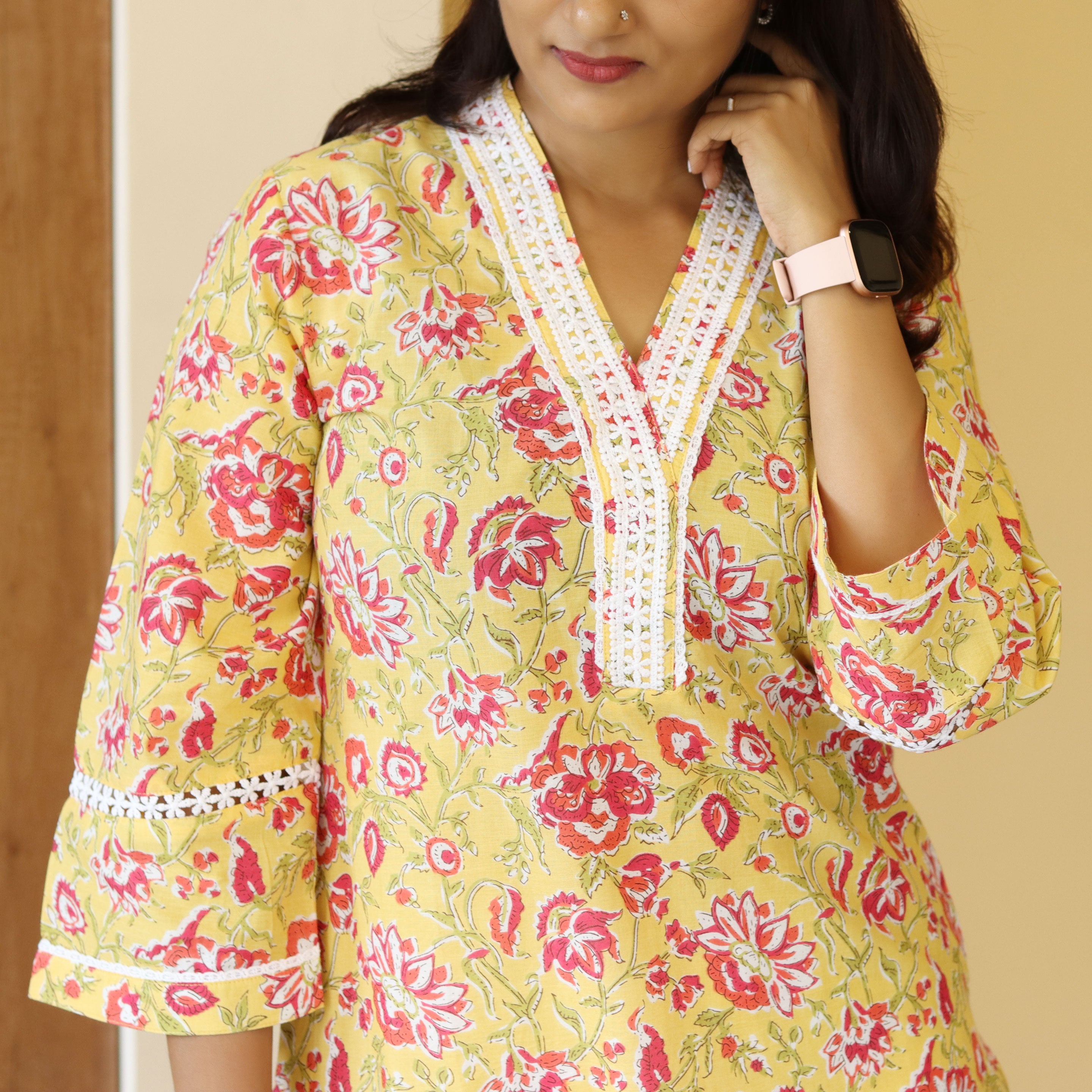 Load image into Gallery viewer, Cotton Printed Kurti-4368
