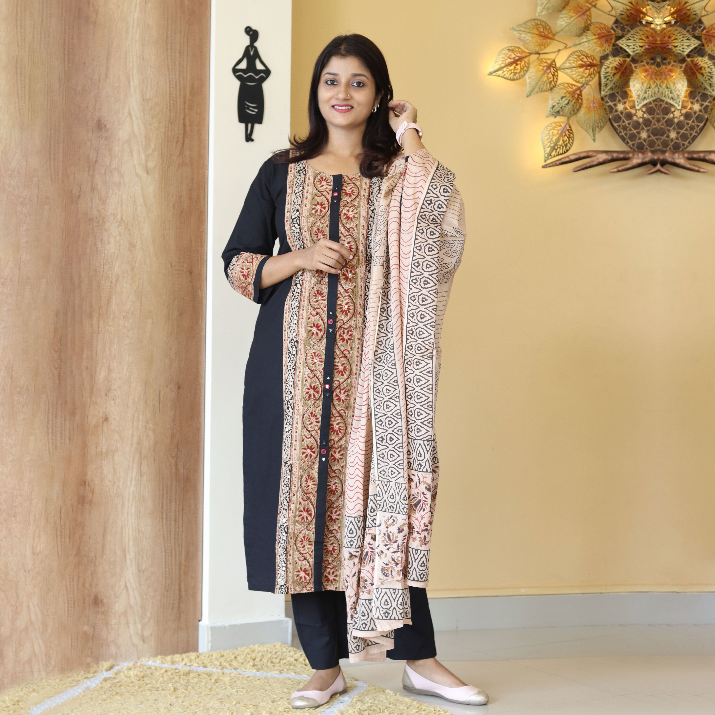 Load image into Gallery viewer, Pure Cotton Kurti Set-4370
