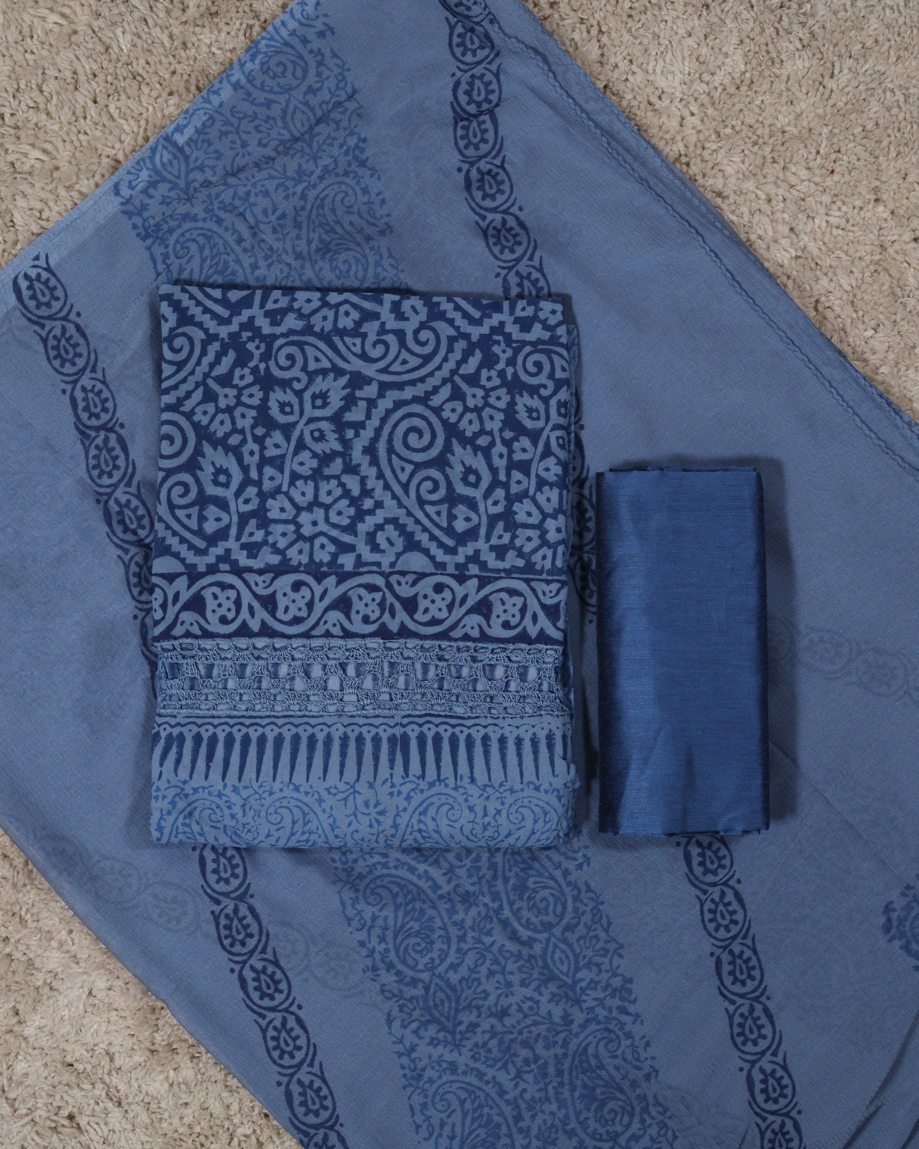 Load image into Gallery viewer, Viscose Georgette Unstitched Suit-5910
