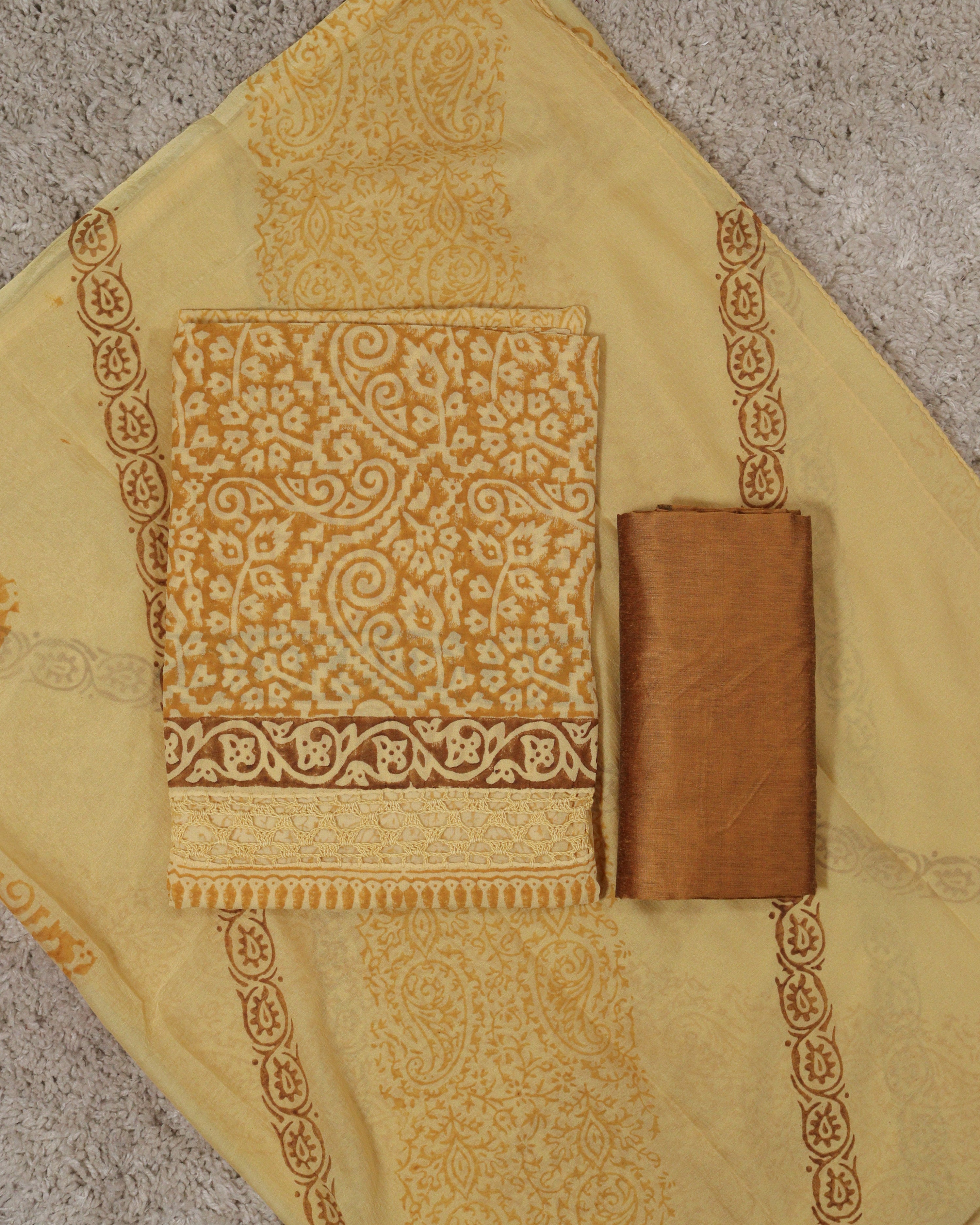Load image into Gallery viewer, Viscose Georgette Unstitched Suit-5910
