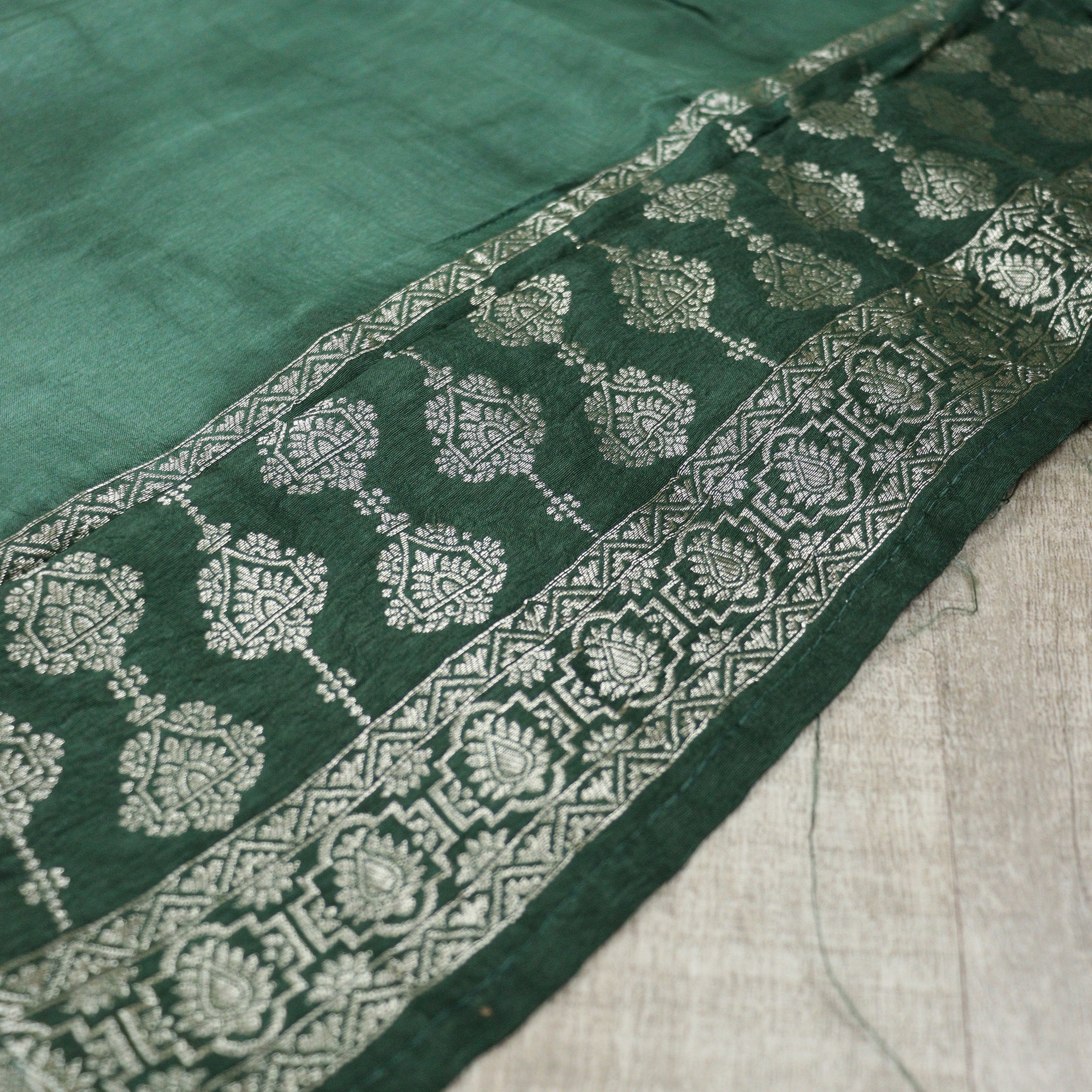 Load image into Gallery viewer, Midnight Green Pure Banarasi Suit-3514

