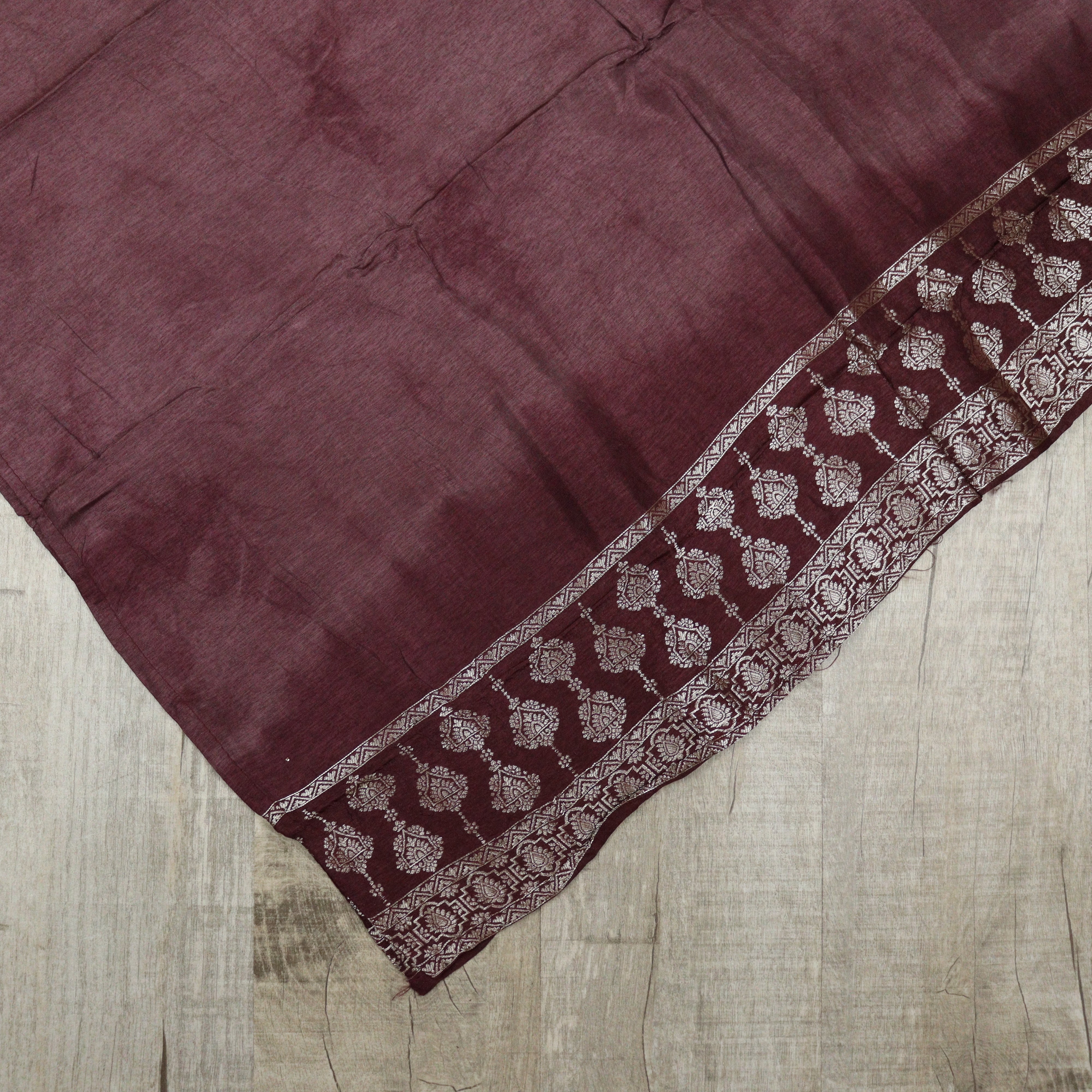 Load image into Gallery viewer, Wine Colour Pure Banarasi Suit-3514
