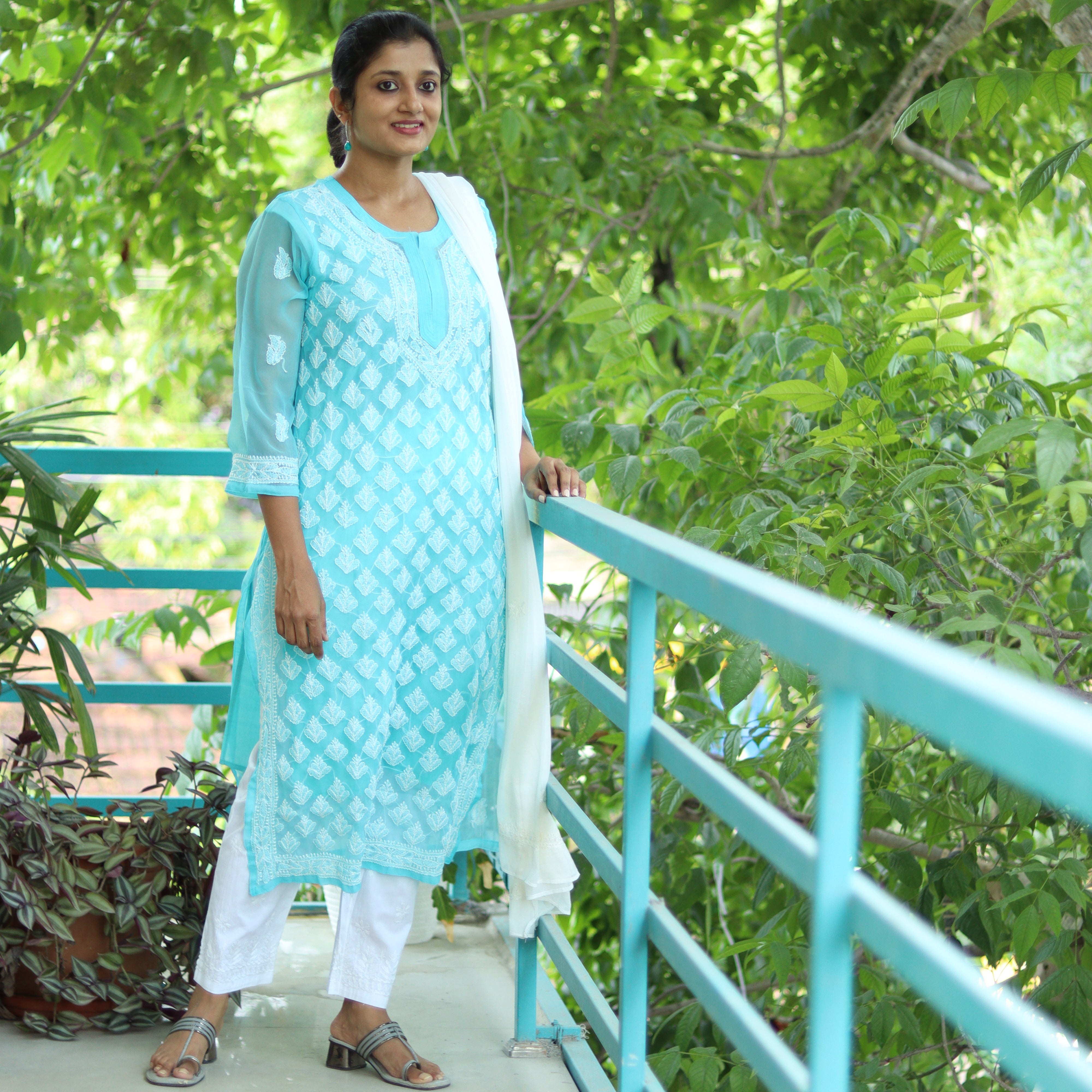 Load image into Gallery viewer, Turquoise Georgette Chikankari Suit-3519
