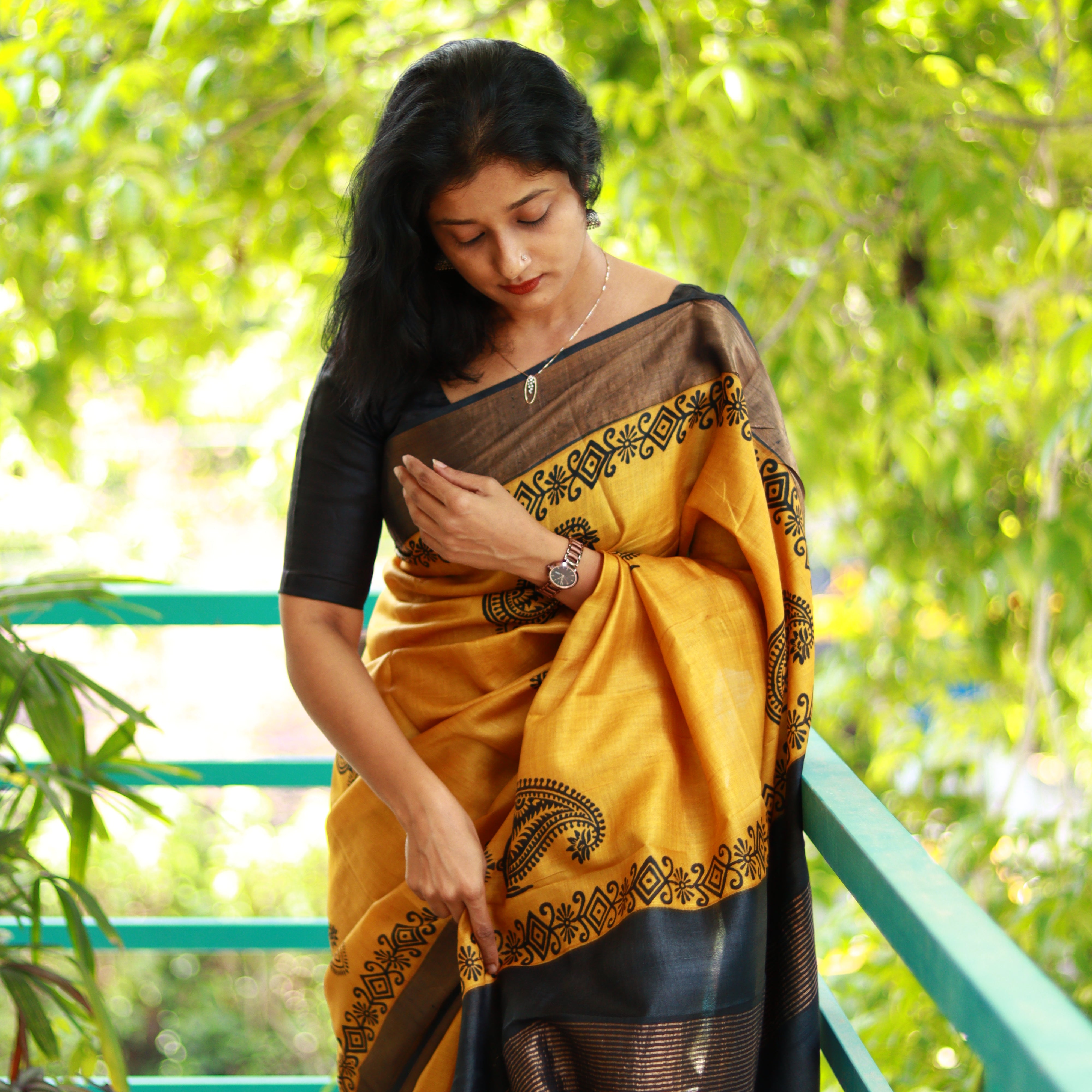 Load image into Gallery viewer, Jet Black Pure desi Tussar Saree- 3540: Pre-Booking
