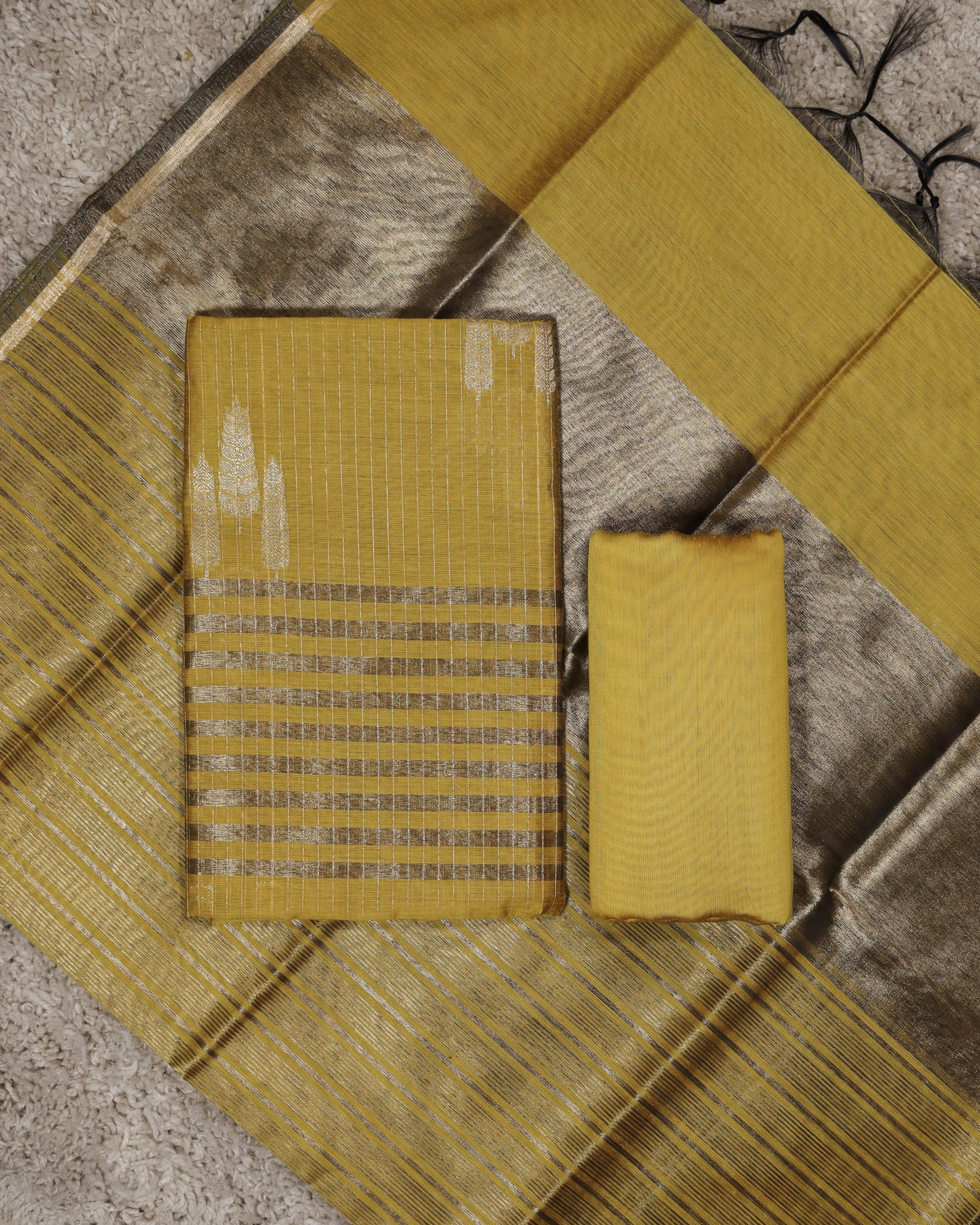 Load image into Gallery viewer, Cotton Silk Unstitched Suit-6499
