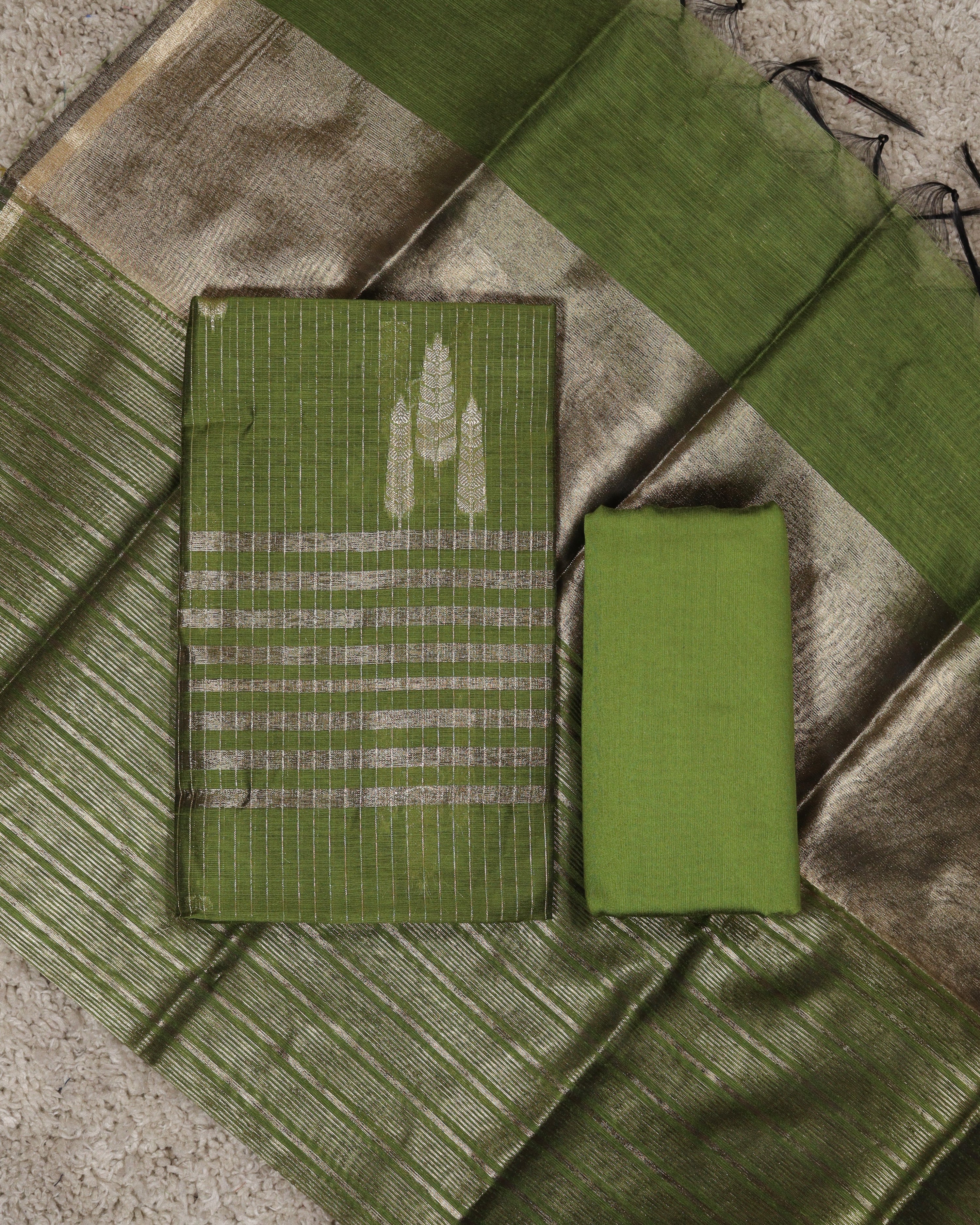 Load image into Gallery viewer, Cotton Silk Unstitched Suit-6499
