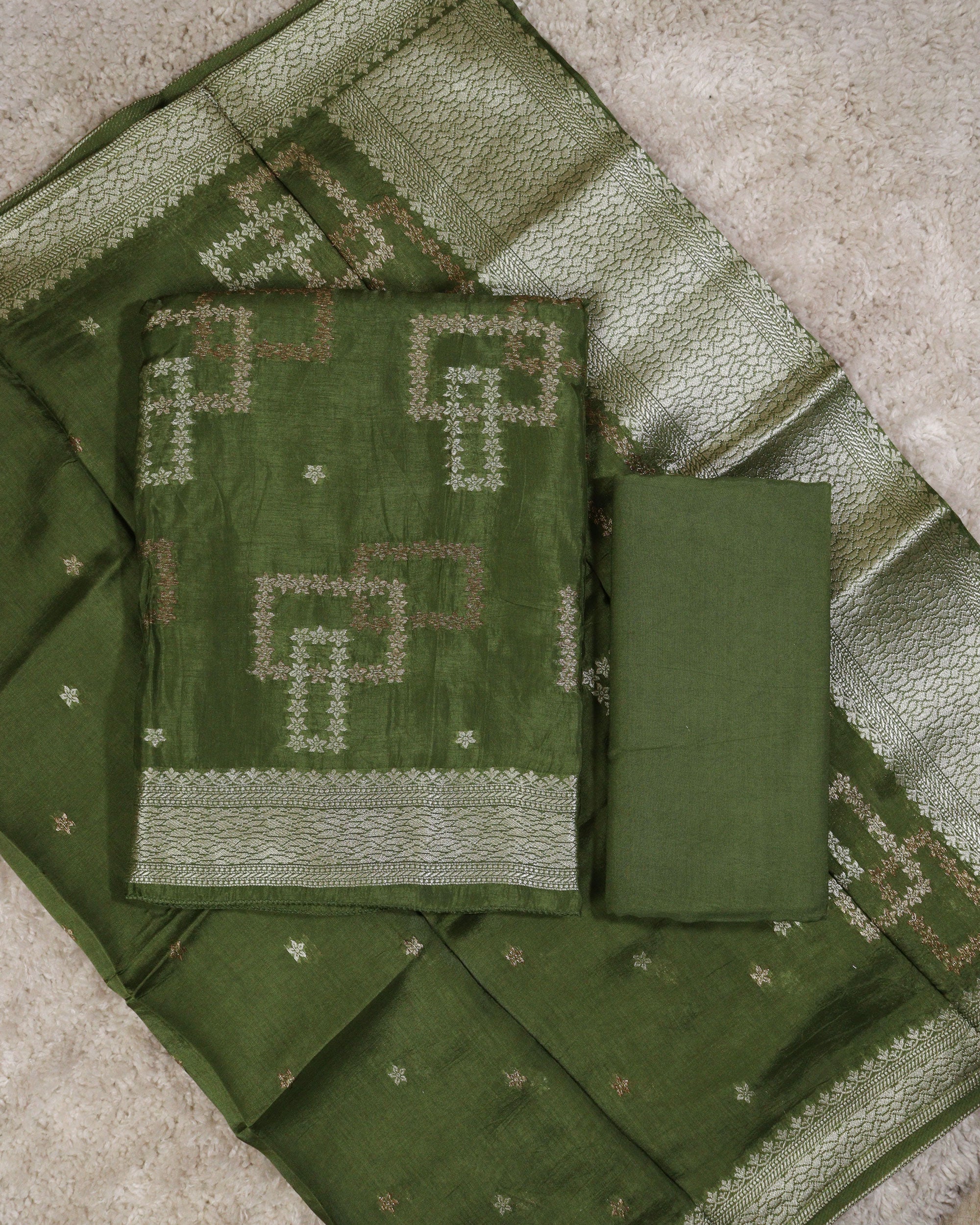 Load image into Gallery viewer, Banarasi Unstitched Suit - 2392
