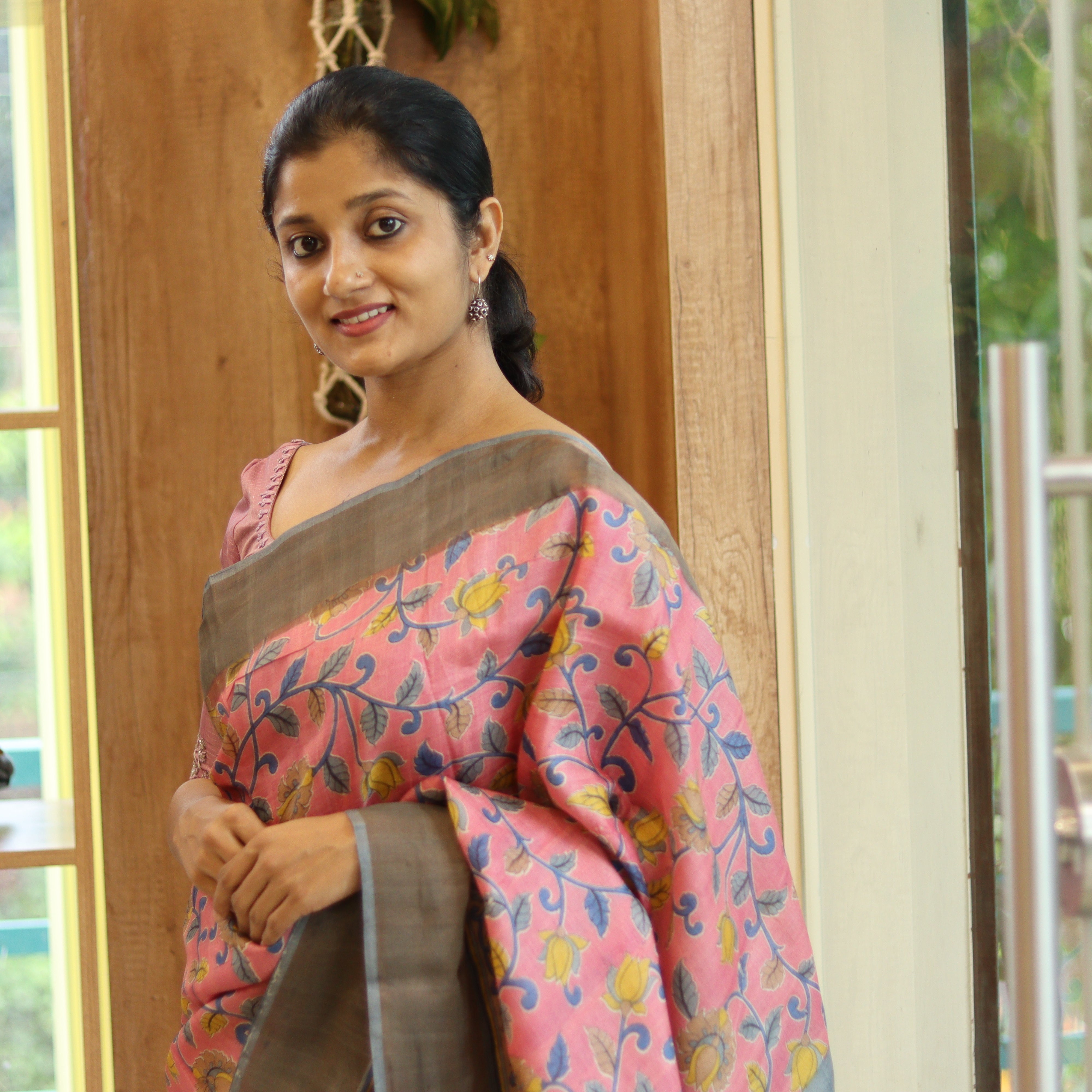 Load image into Gallery viewer, Baby Pink Pure desi Tussar Saree- 3540: Pre-Booking
