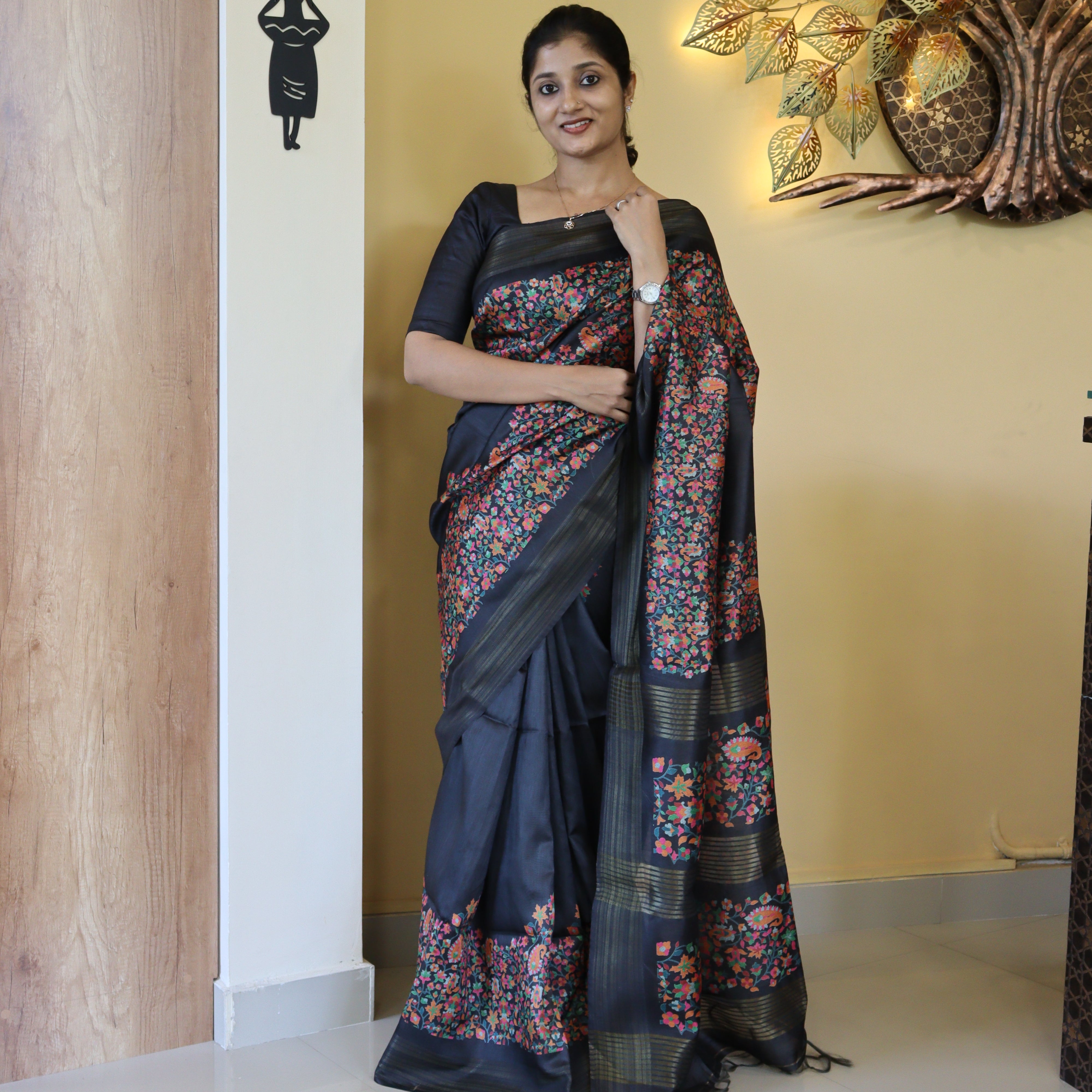 Load image into Gallery viewer, Floral Digital Printed Semi Tussar Sarees Black Colour
