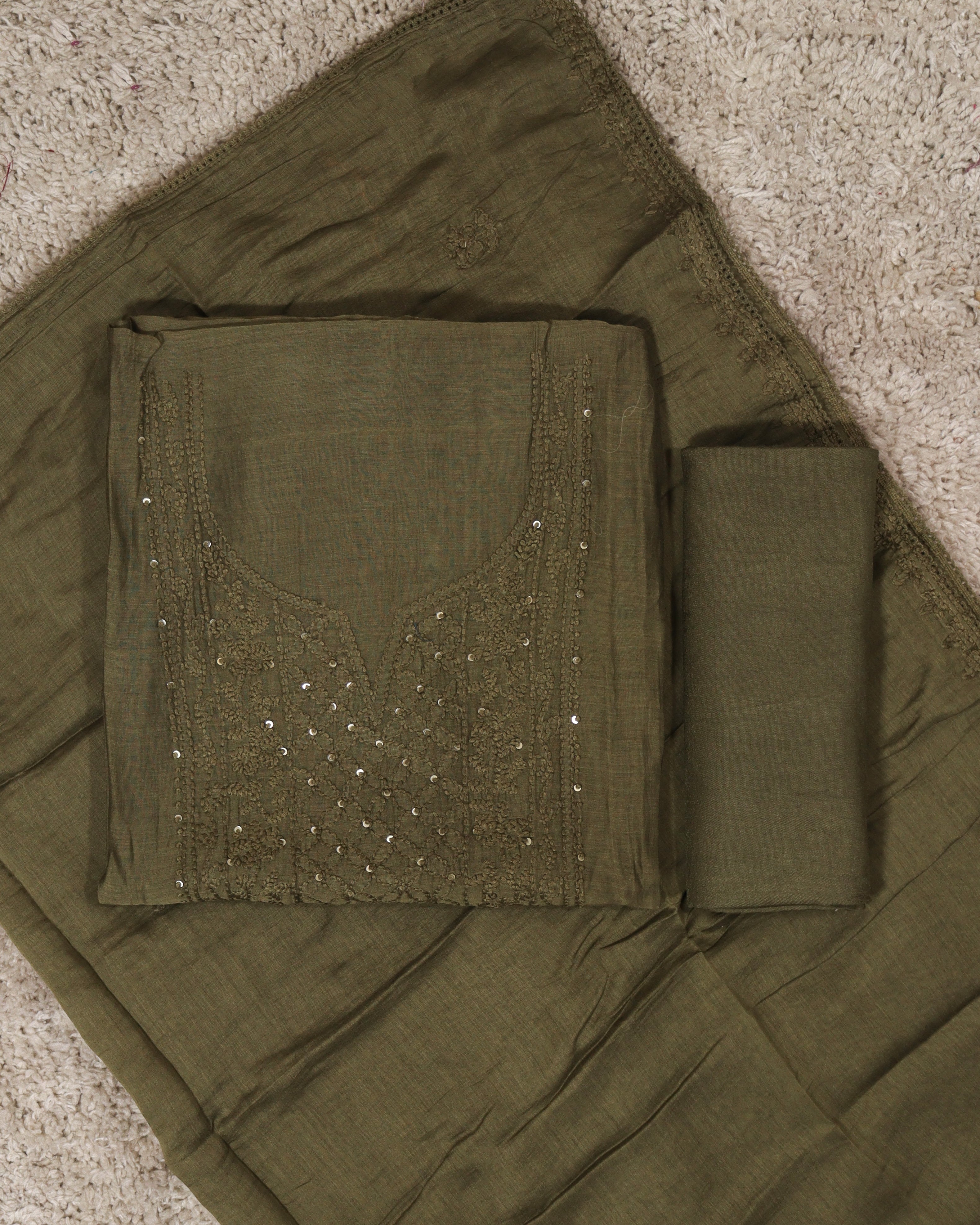 Load image into Gallery viewer, Mul Chanderi Unstitched Suit-7263
