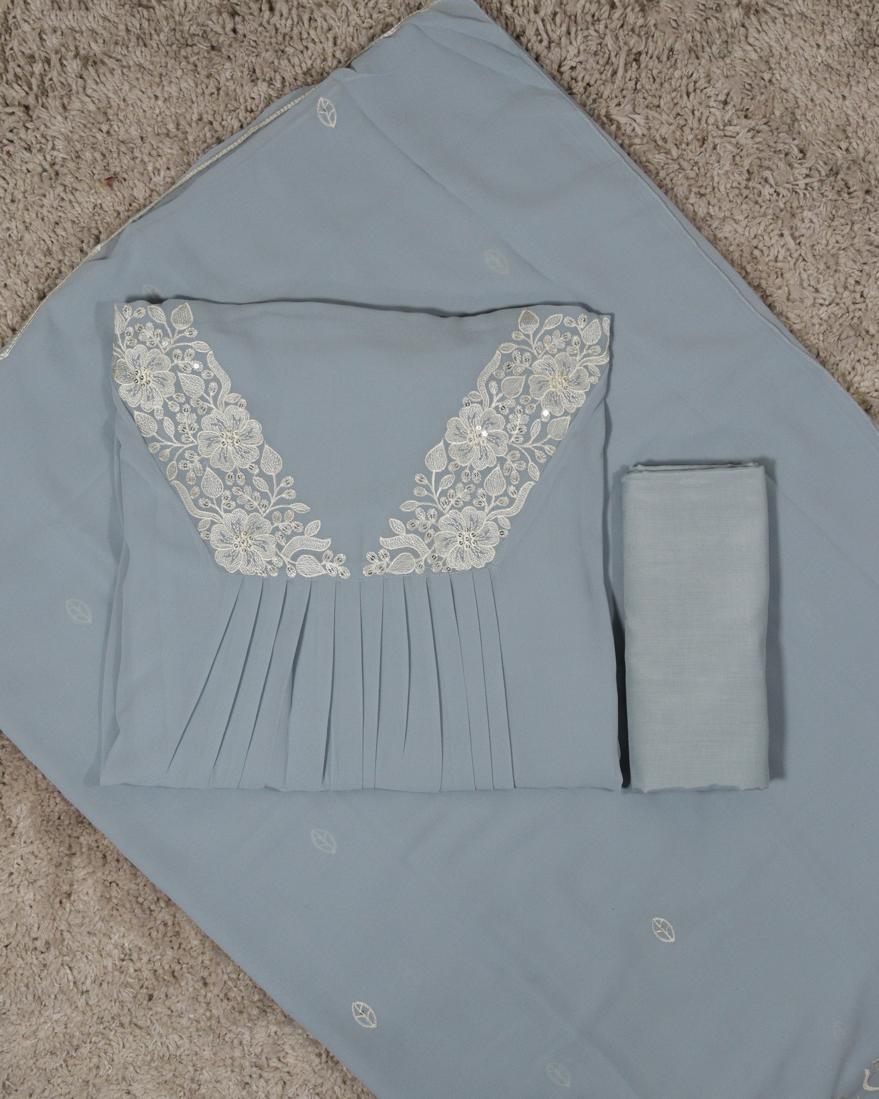 Load image into Gallery viewer, Georgette Semi stitched suit-7317
