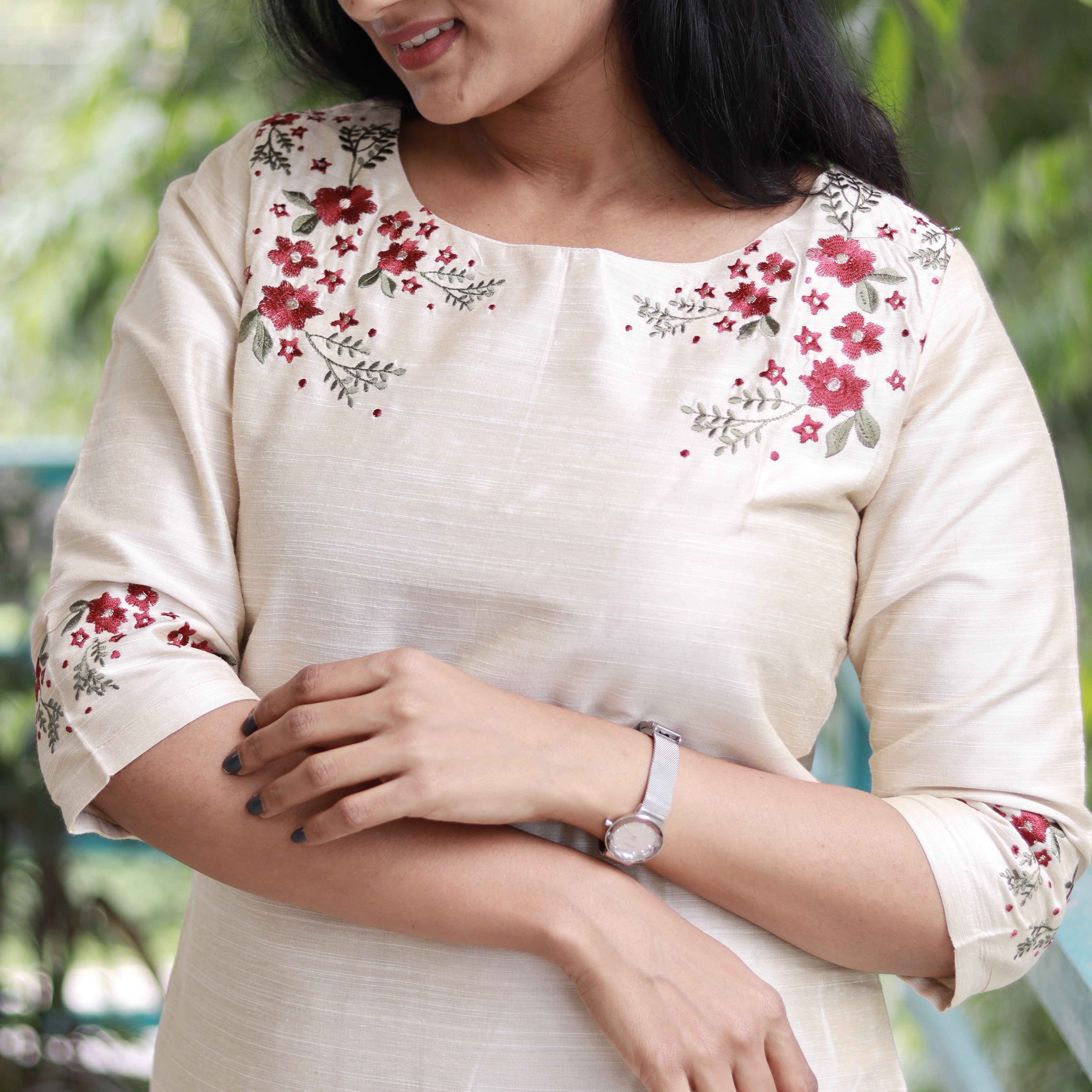 Load image into Gallery viewer, Raw cotton Embroidery kurti - 3731
